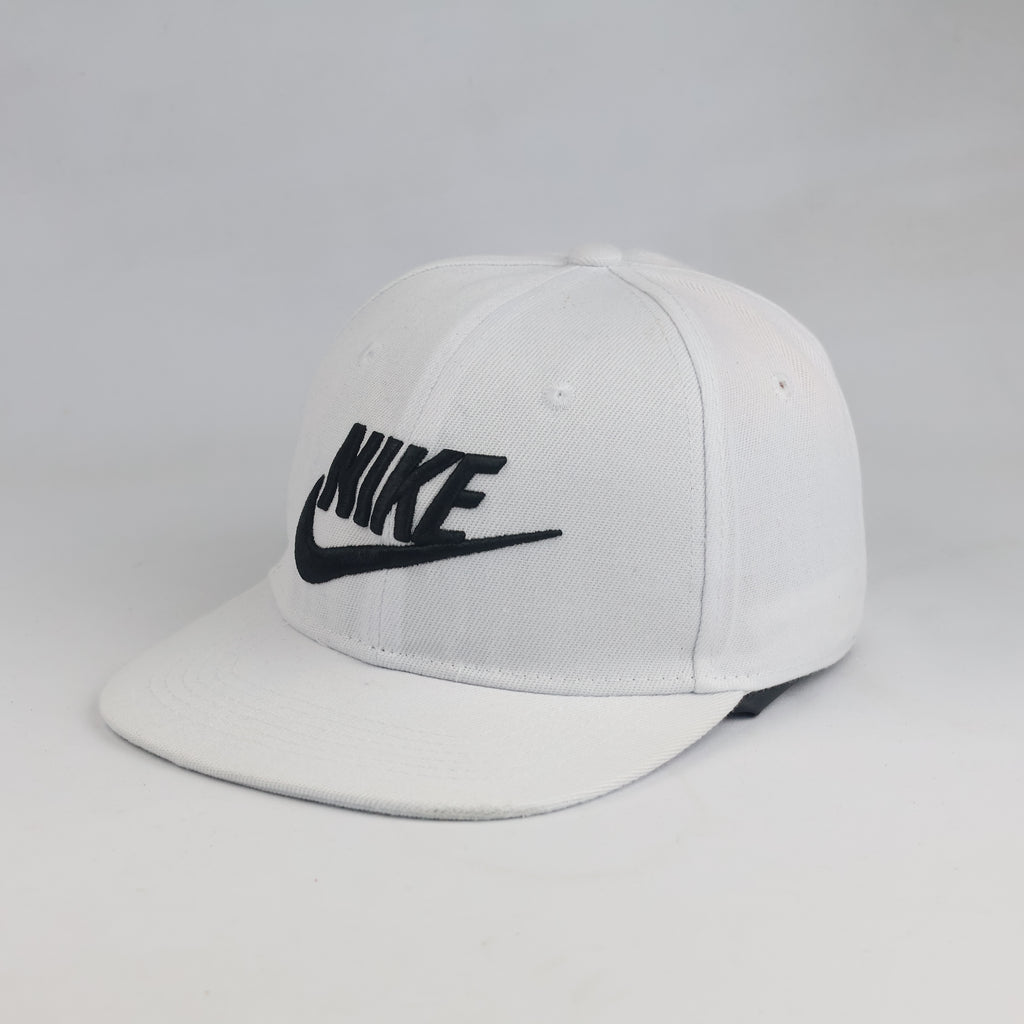 Thrifted Classic White Nike Swoosh Flat Brim Cap (58-60cm) | 10469