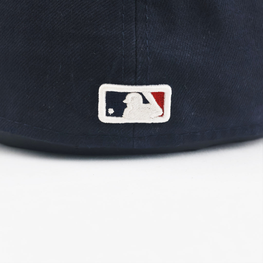Thrifted Boston Red Sox Navy MLB Baseball Cap (57.7cm) | 10475