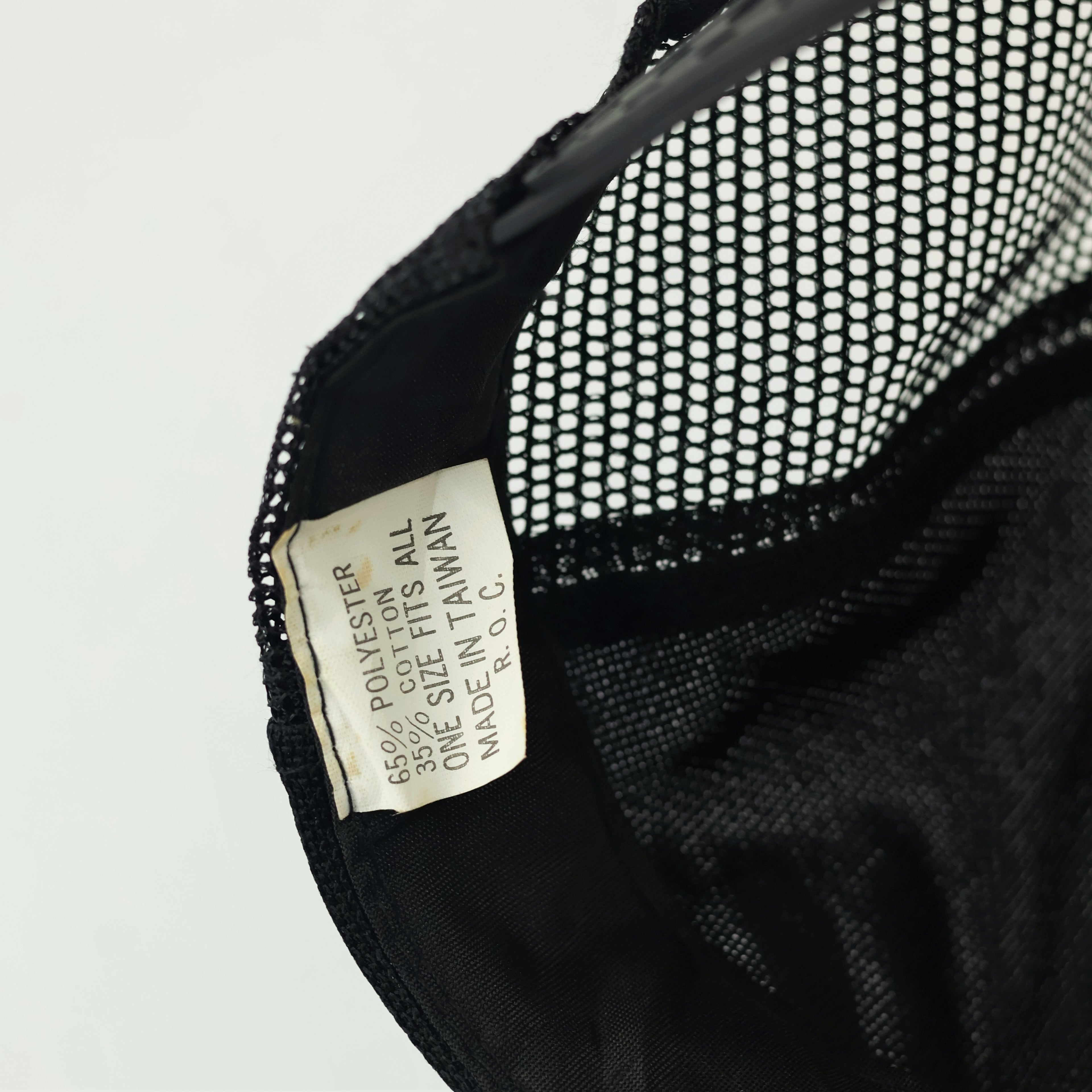 Retro Taipei Fora Exp Souvenir Trucker Cap – Mesh Back Baseball Hat