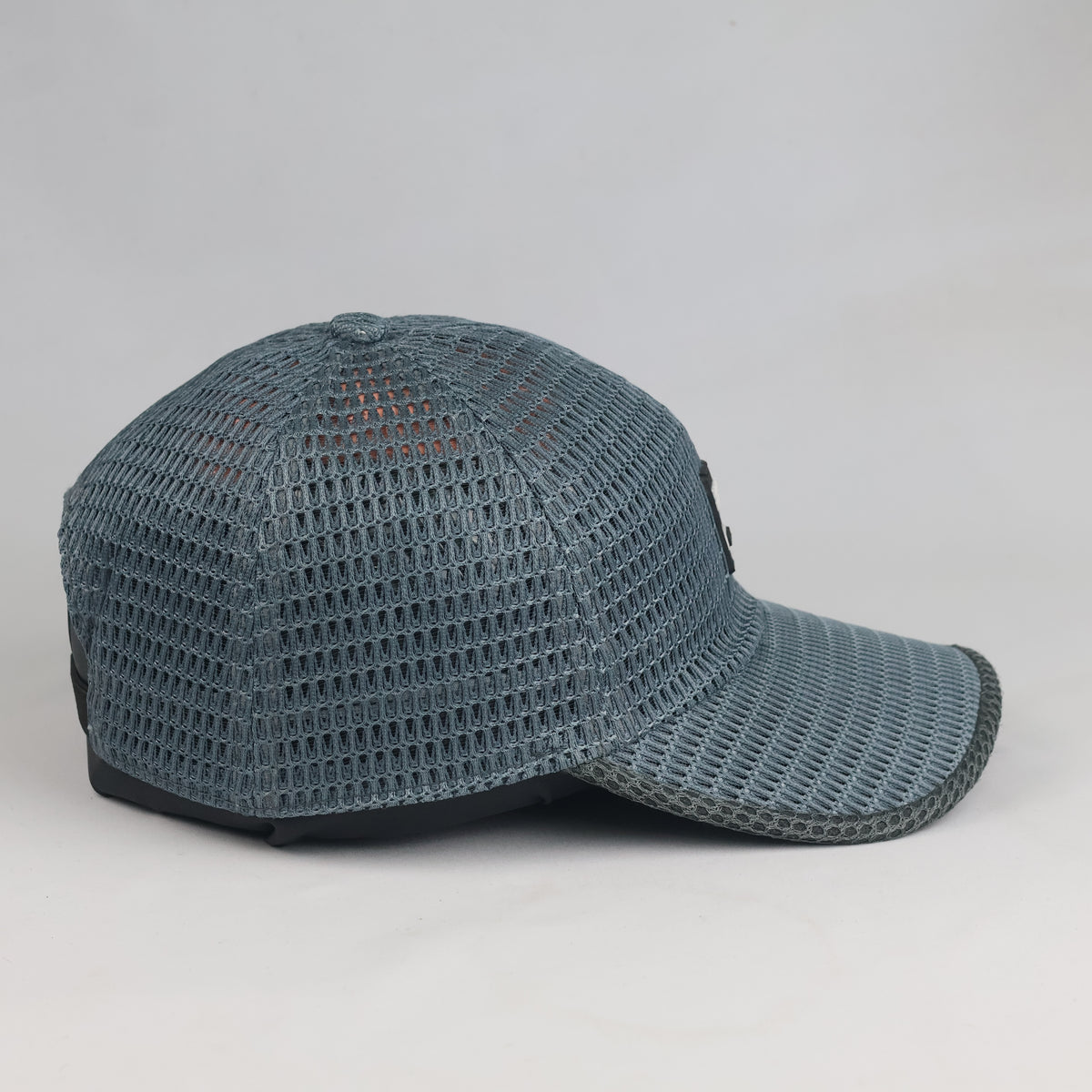 Thrifted Full Mesh Techwear Cooling Strapback Hat (56-58cm) | 10498