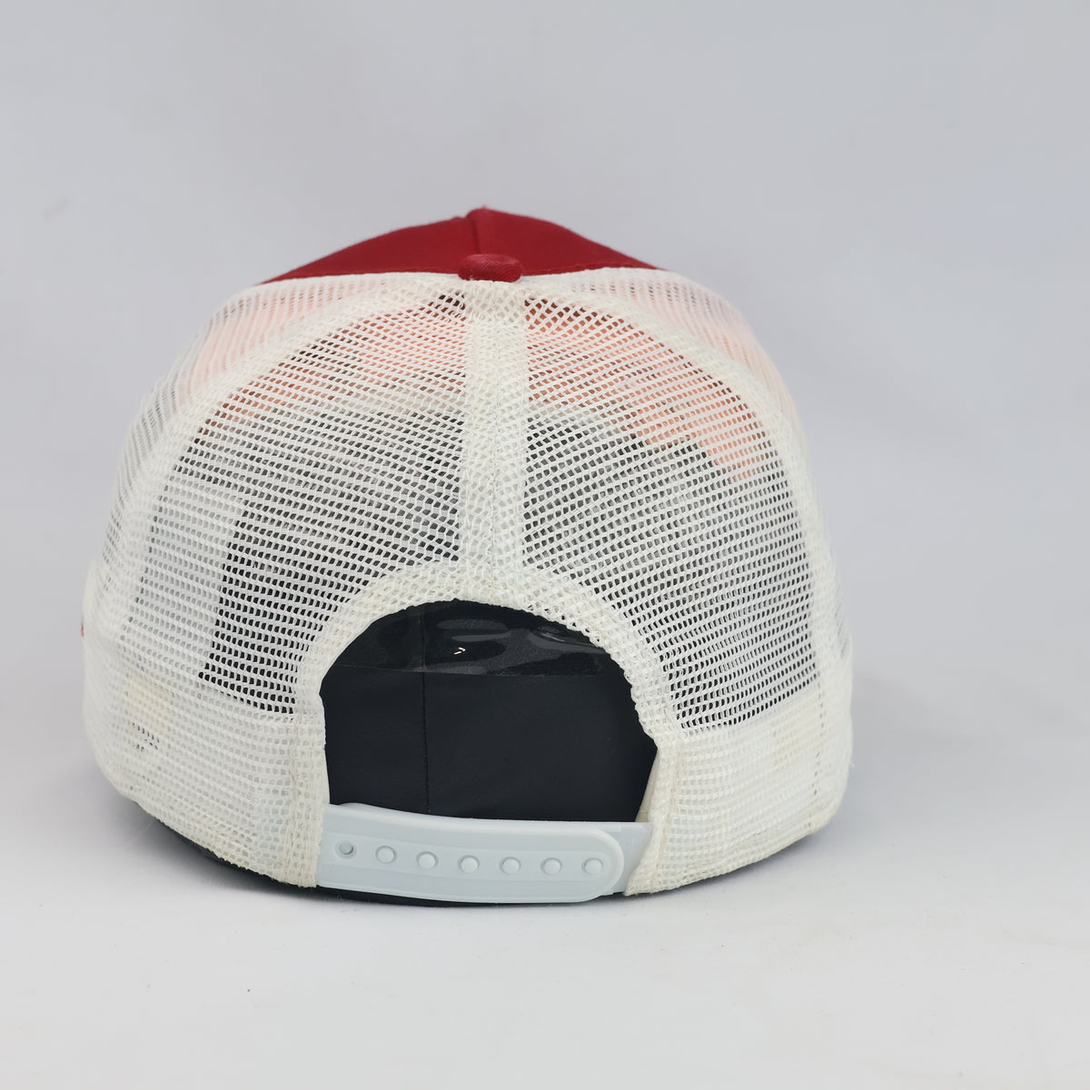 Thrifted New York Yankees Red & White Snapback Cap (56-58cm) | 10523