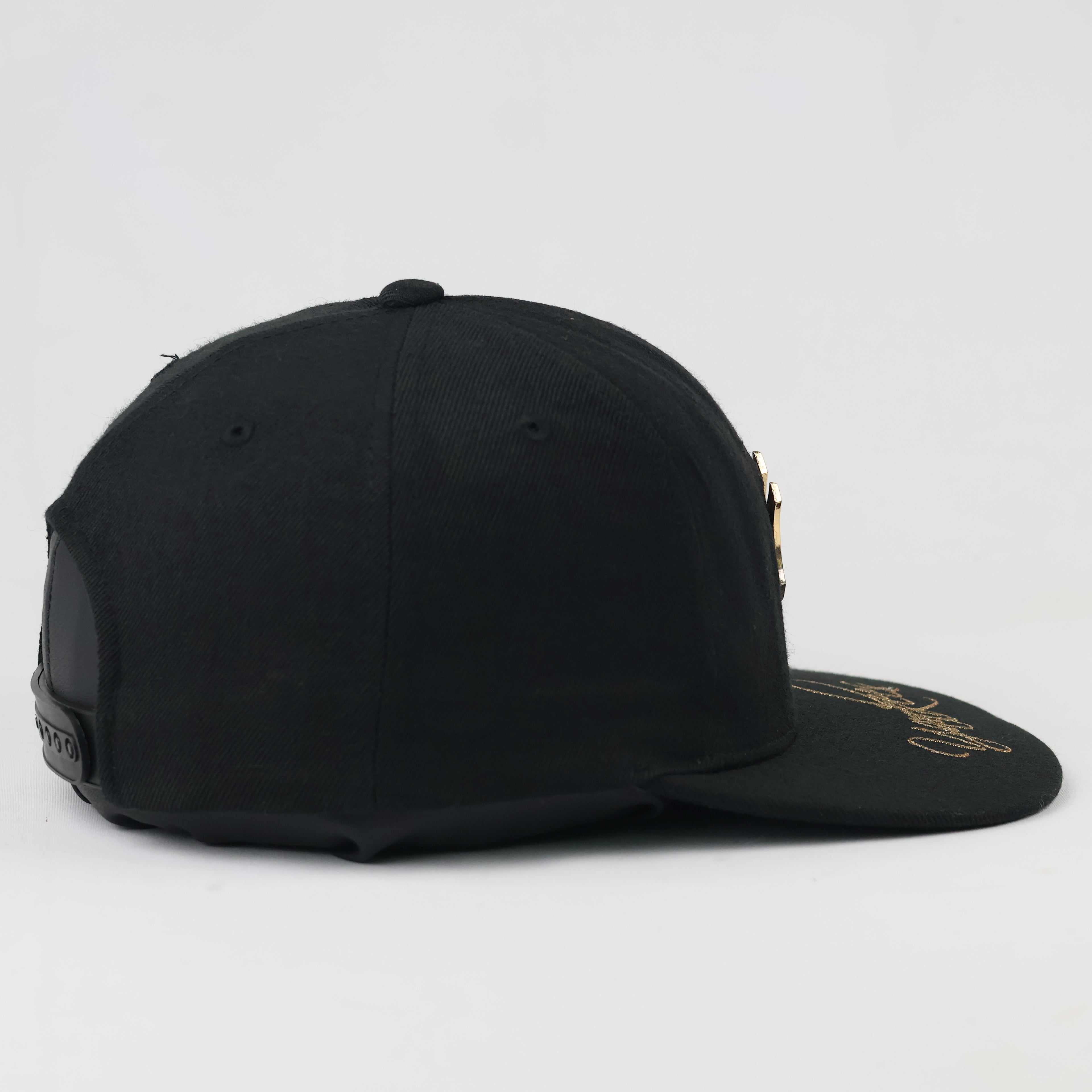 Thrifted NY Yankees Metal Logo Cap | Gold Spellout Snapback
