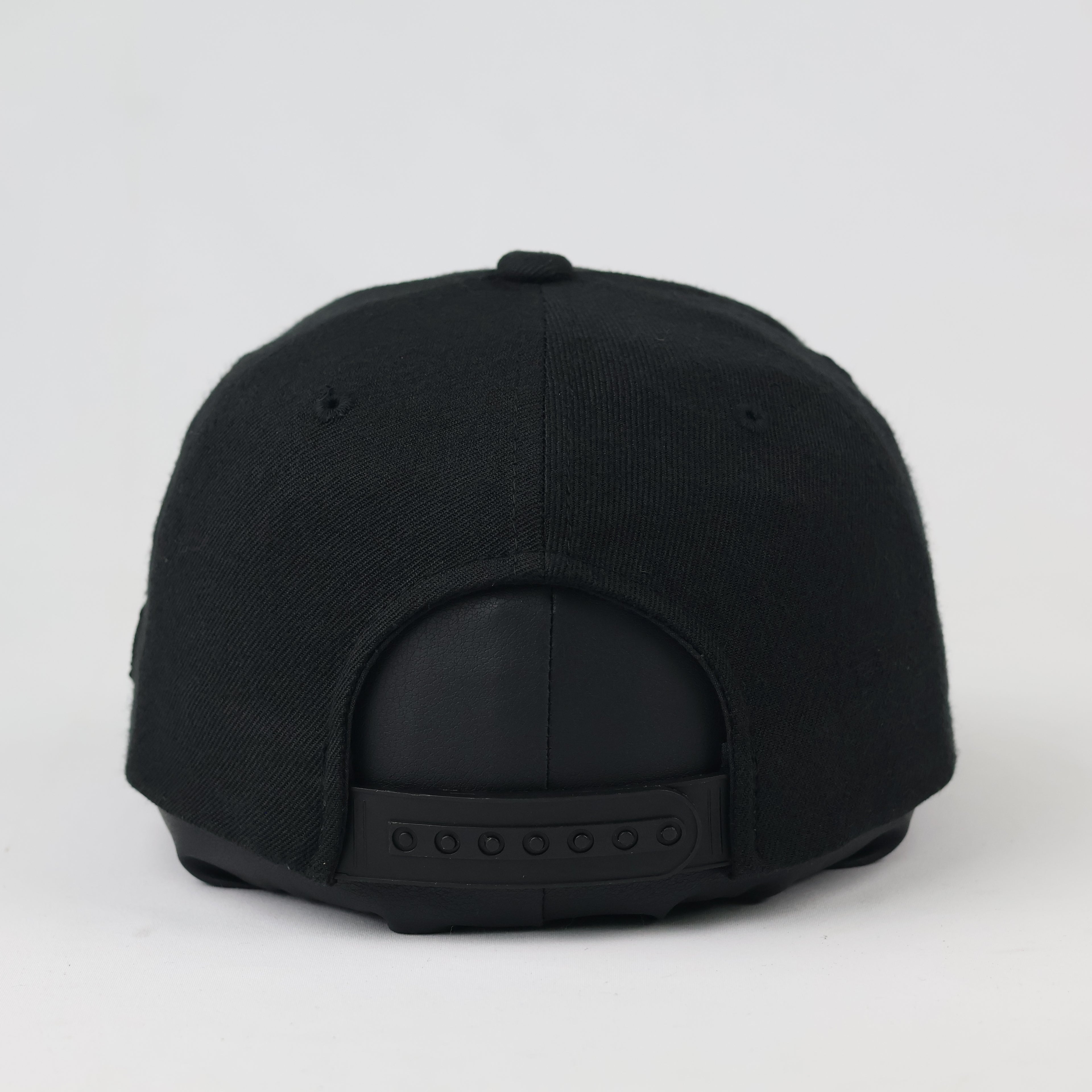 Thrifted NY Yankees Metal Logo Cap | Gold Spellout Snapback