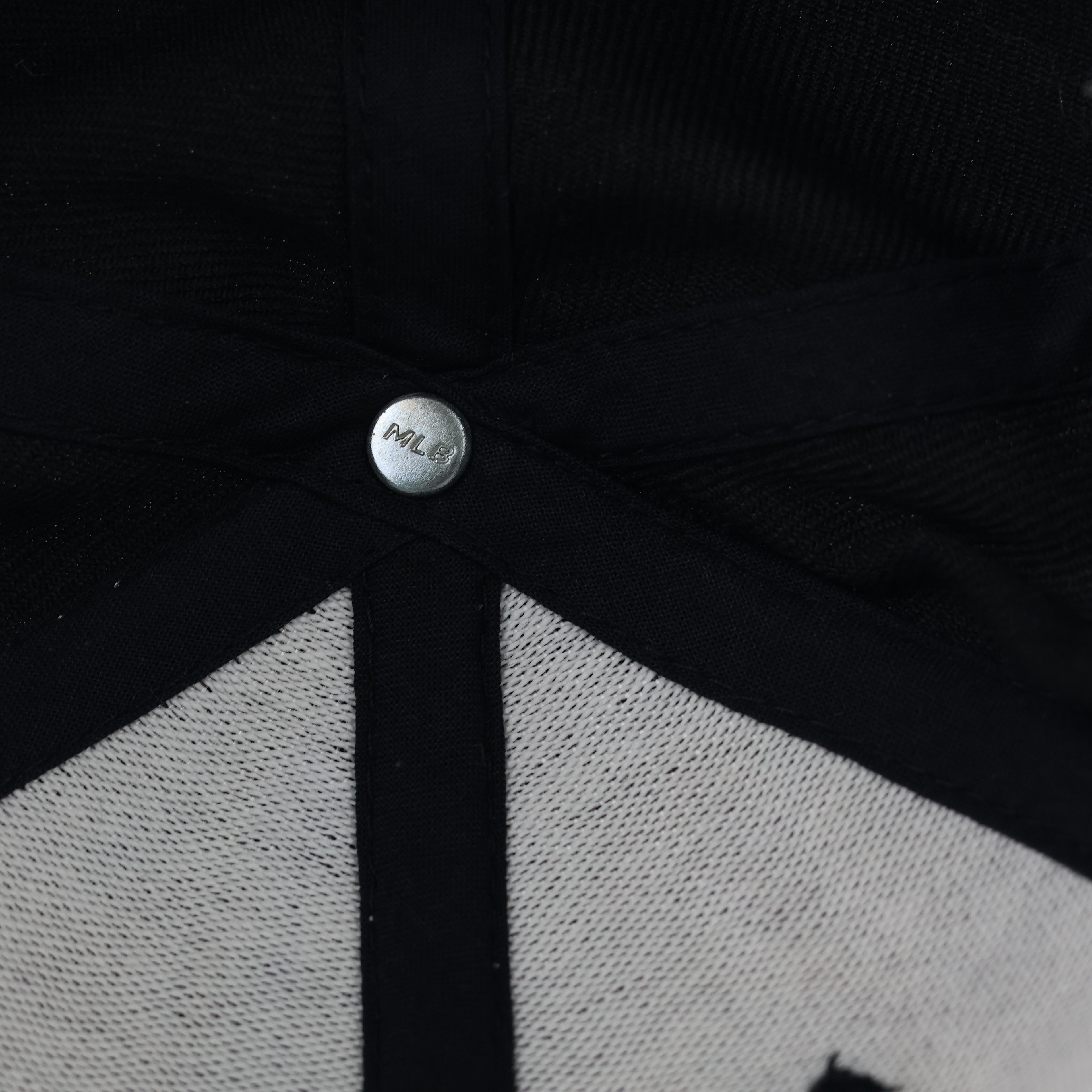 Thrifted NY Yankees Metal Logo Cap | Gold Spellout Snapback
