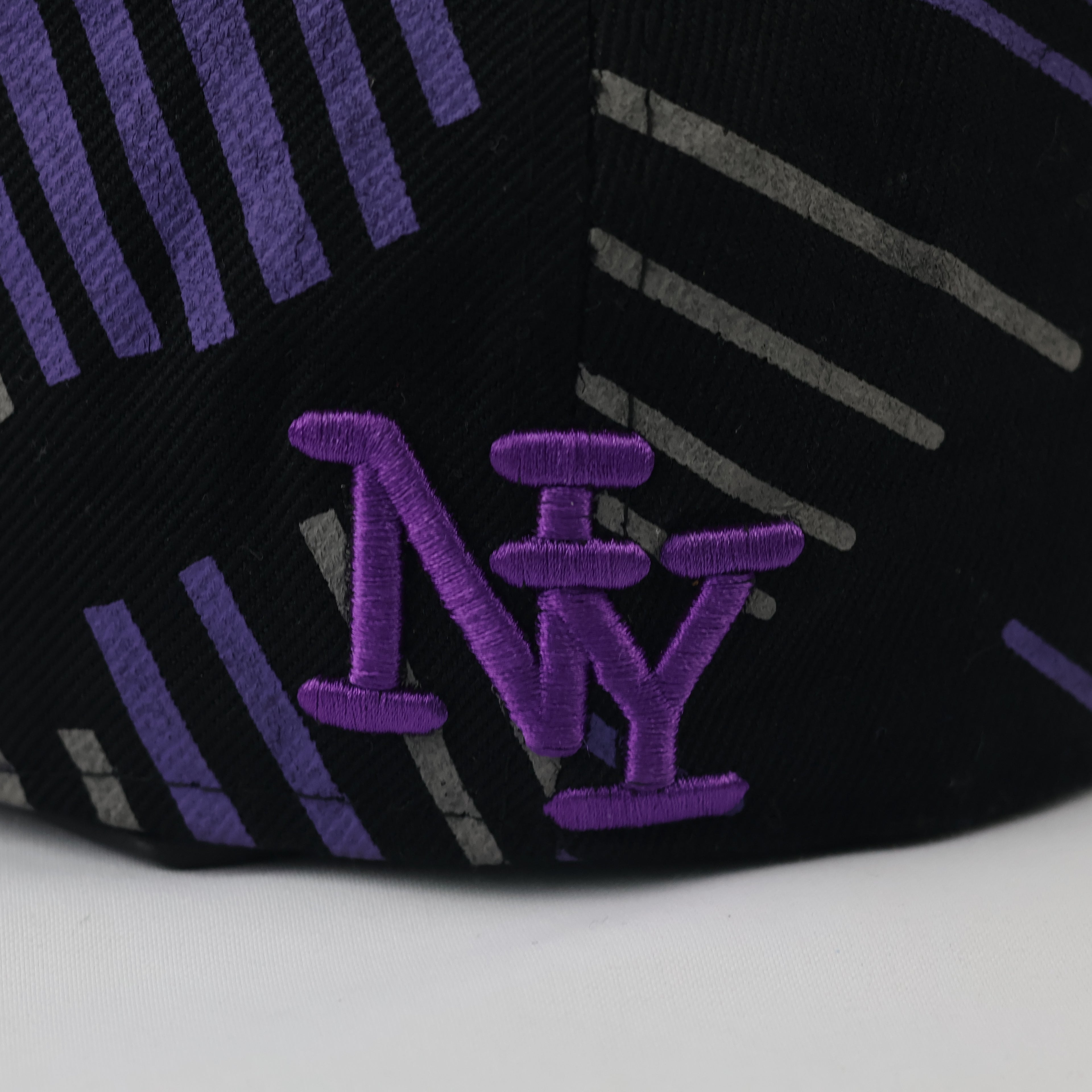 Thrifted Barcley's Product New York Fitted Cap | Size 7 1/4