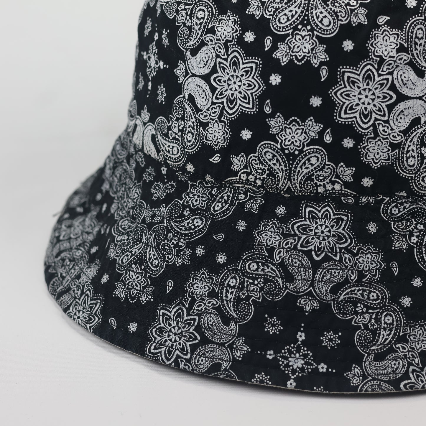 Reversible 2-in-1 Bucket Hat | Black Paisley Bandana & Solid Beige | Unisex