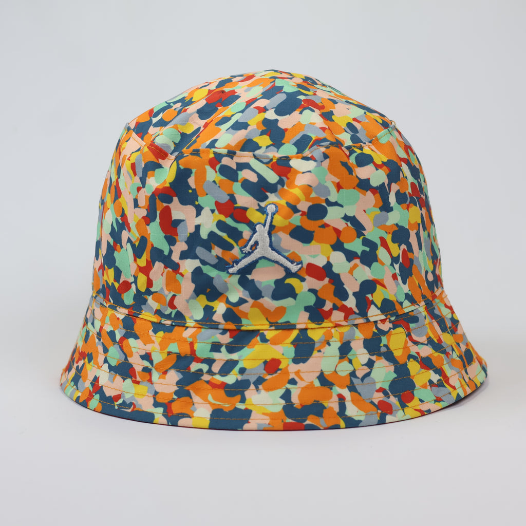 Nike Air Jordan 2-in-1 Bucket Hat | Retro Paint Splash Print & Solid Red