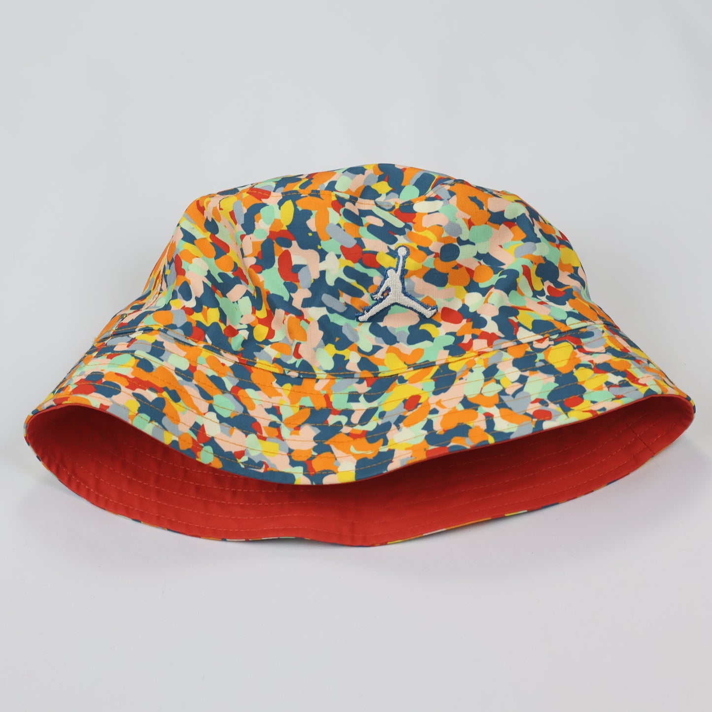 Nike Air Jordan 2-in-1 Bucket Hat | Retro Paint Splash Print & Solid Red