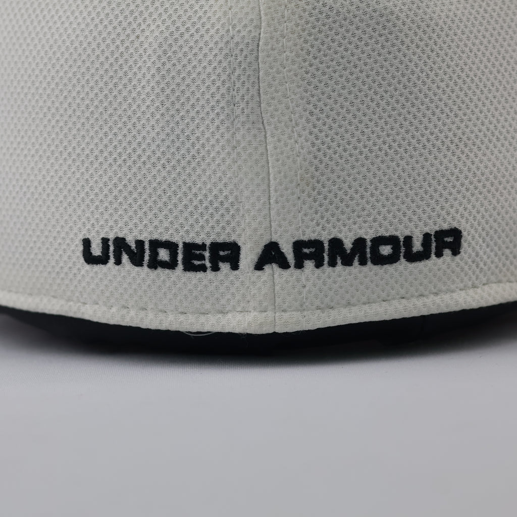 Thrifted Under Armour UA Classic Fit Cap | White & Black