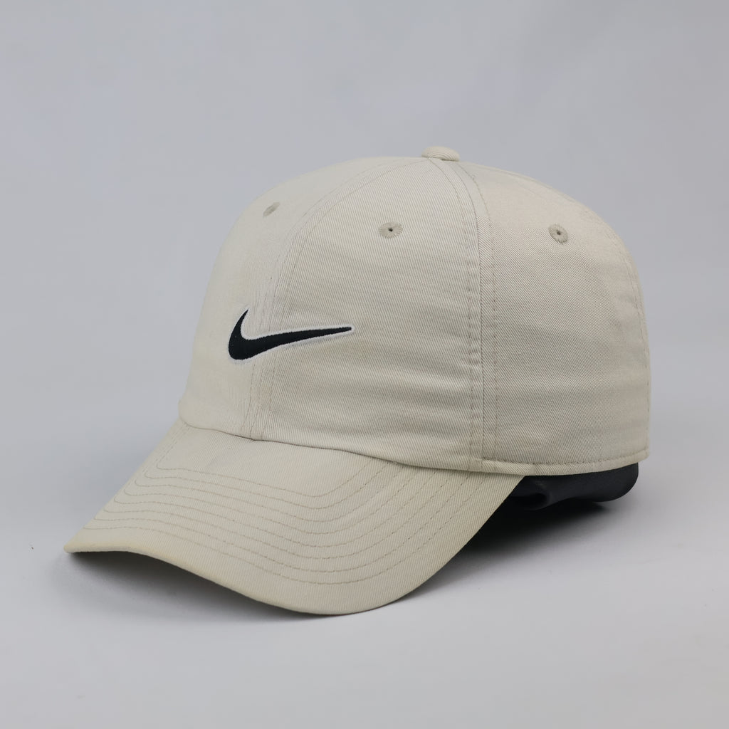 Thrifted Nike Heritage 86 Off-White Cap | Adjustable Strapback