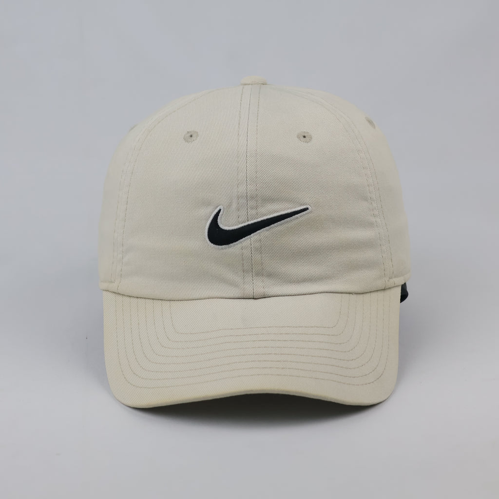 Thrifted Nike Heritage 86 Off-White Cap | Adjustable Strapback