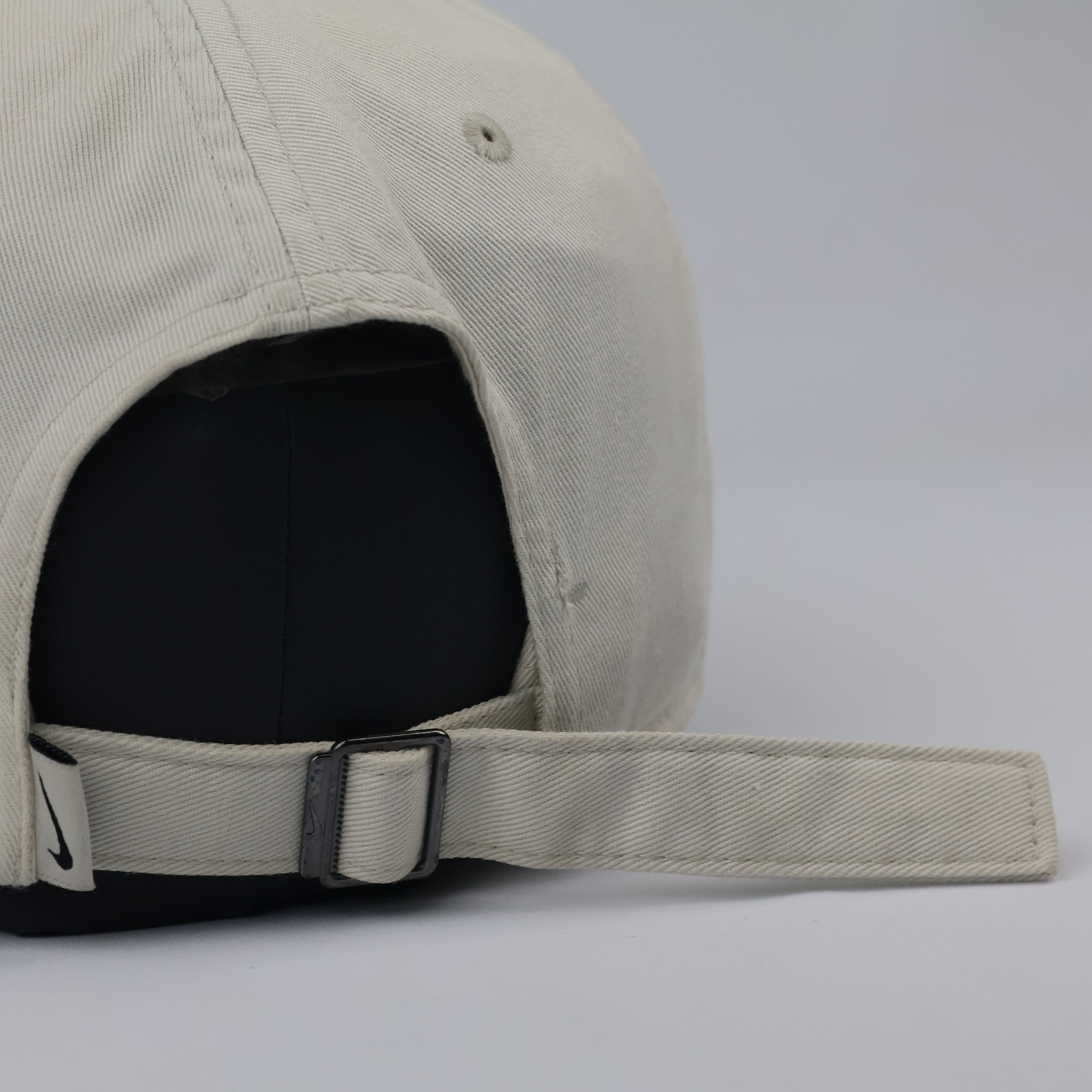 Thrifted Nike Heritage 86 Off-White Cap | Adjustable Strapback