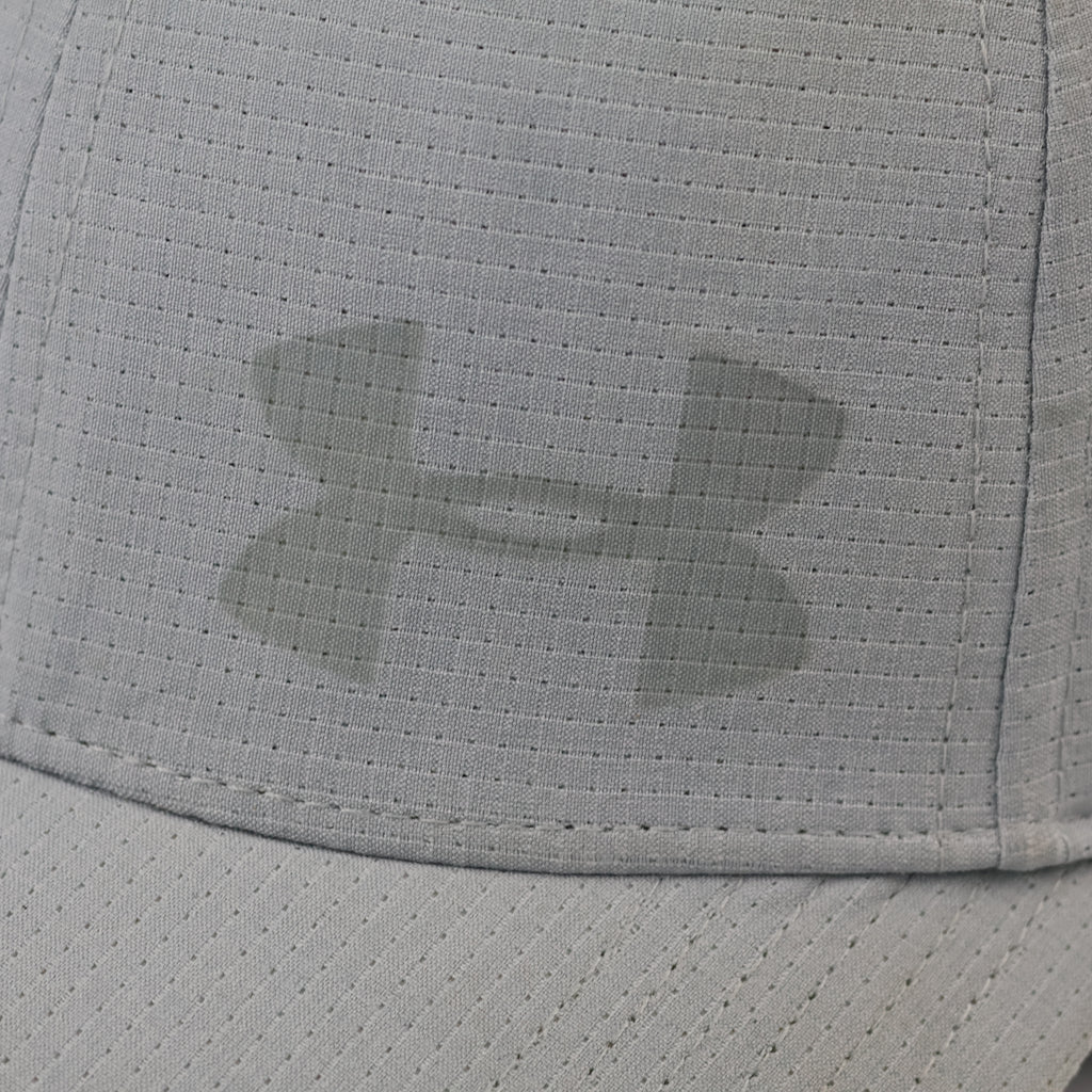 Thrifted Under Armour Micro-Mesh Performance Cap | Grey M/L
