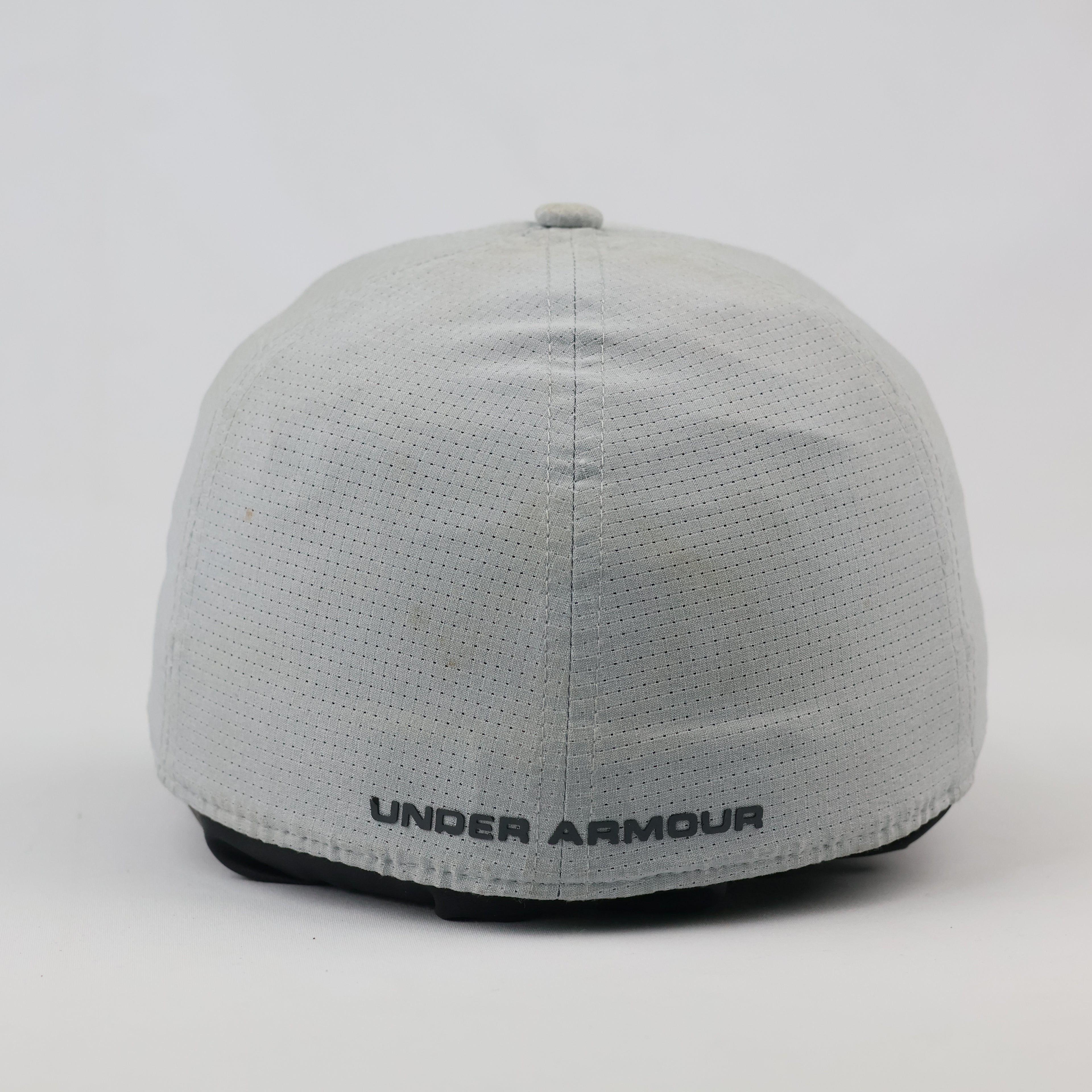 Thrifted Under Armour Micro-Mesh Performance Cap | Grey M/L