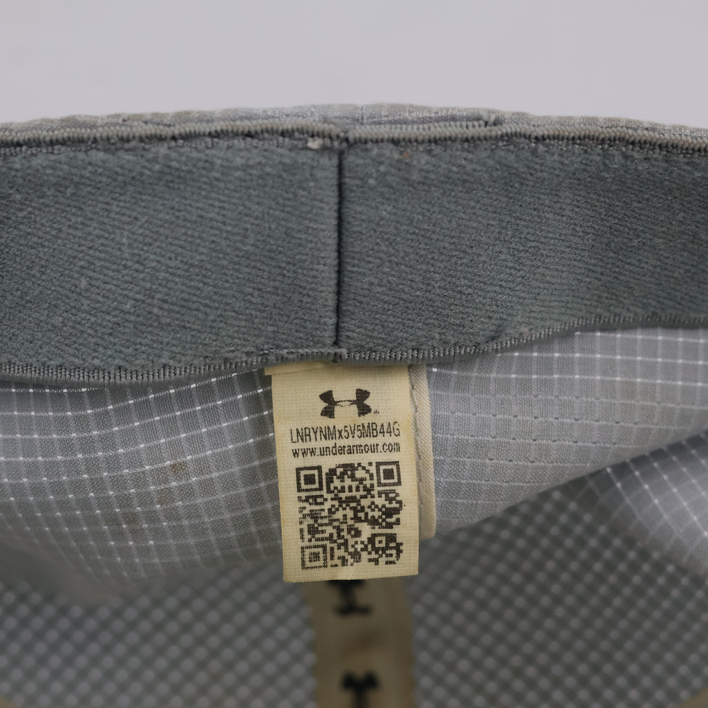 Thrifted Under Armour Micro-Mesh Performance Cap | Grey M/L