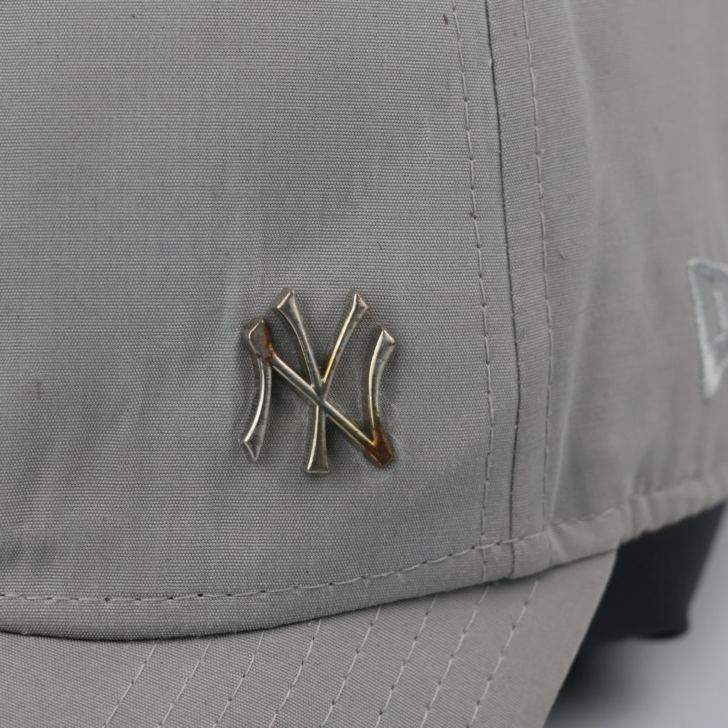 Thrifted NY Yankees New Era Cap | Grey Metal Badge Dad Hat