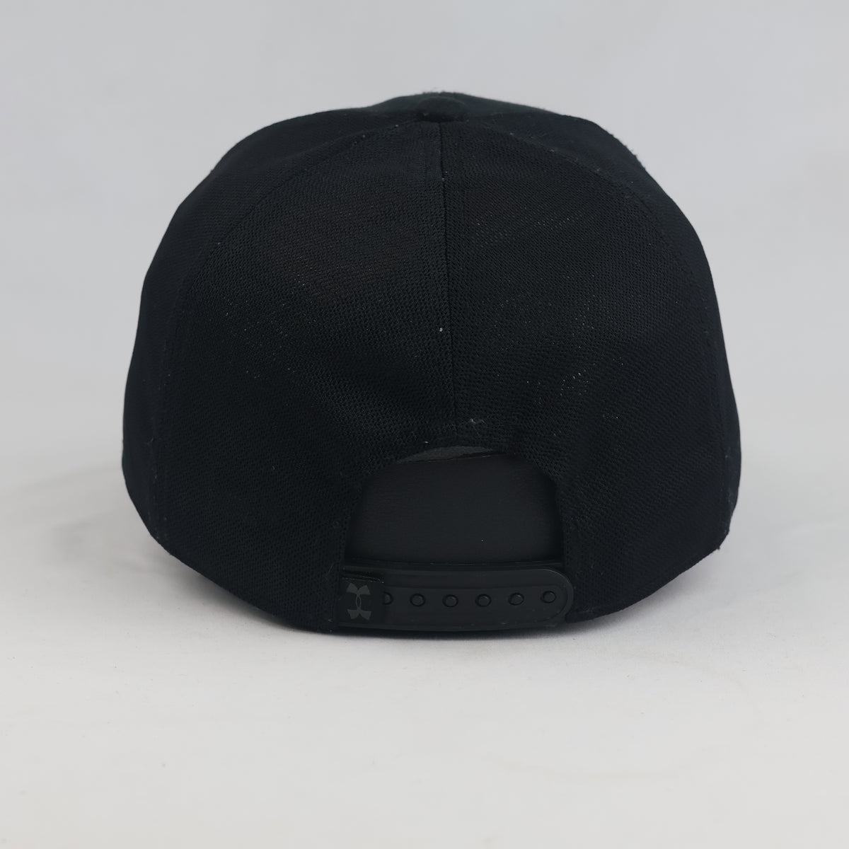Thrifted Under Armour Pro Fit Brahma Bull Black Cap (57-58cm) | 10594