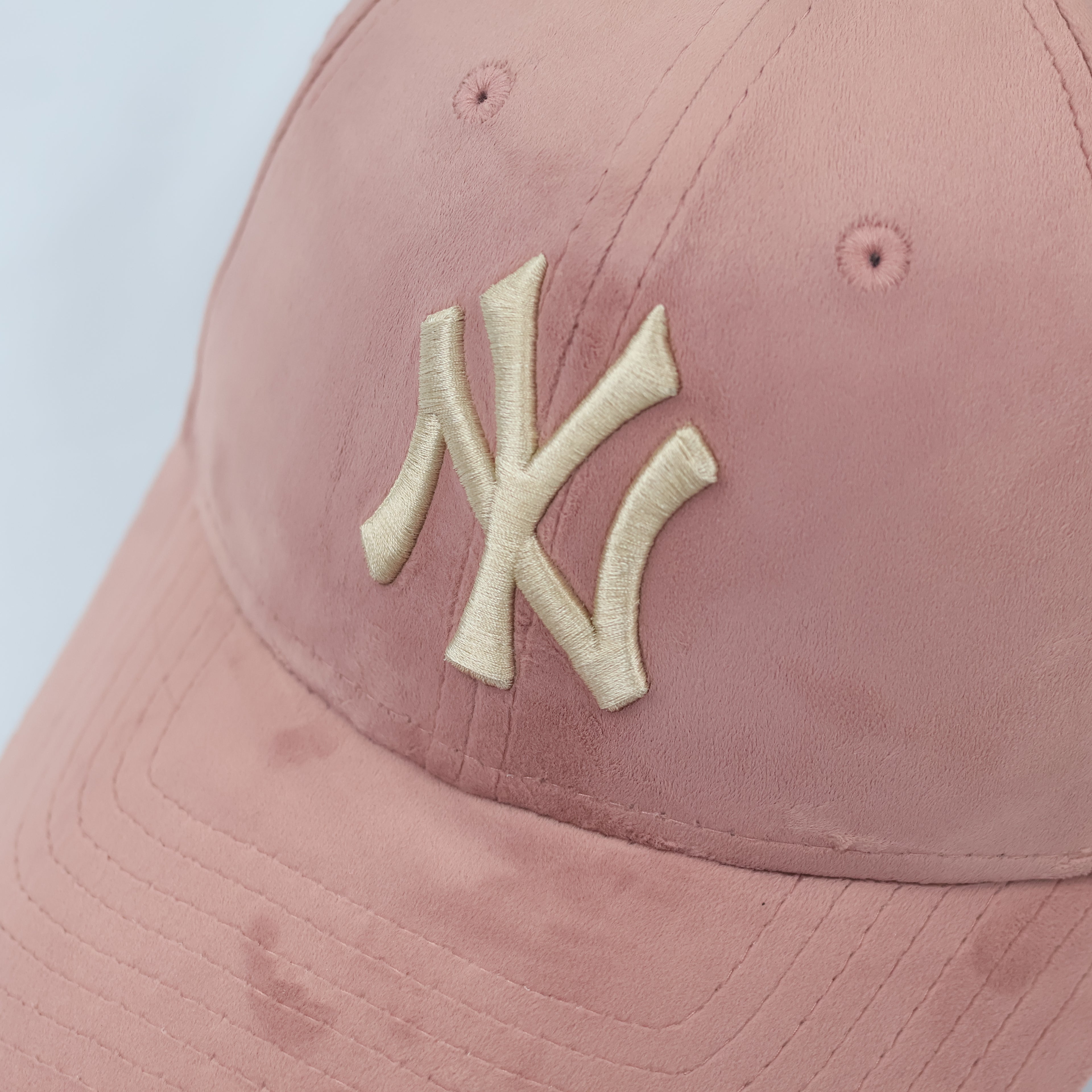 New Era 9FORTY NY Premium soft-touch fabric Thrifted Cap - Rose Mauve