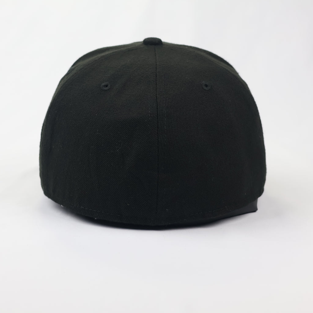 Official DC Comics Batman Logo Thrifted Fitted Cap - New Era 59FIFTY - 7 1/8
