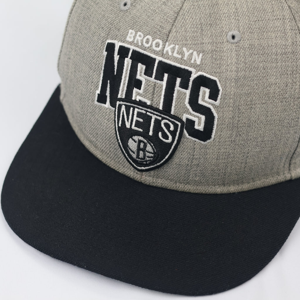 Mitchell & Ness Brooklyn Nets NBA Thrifted Snapback Hat - Gray & Black