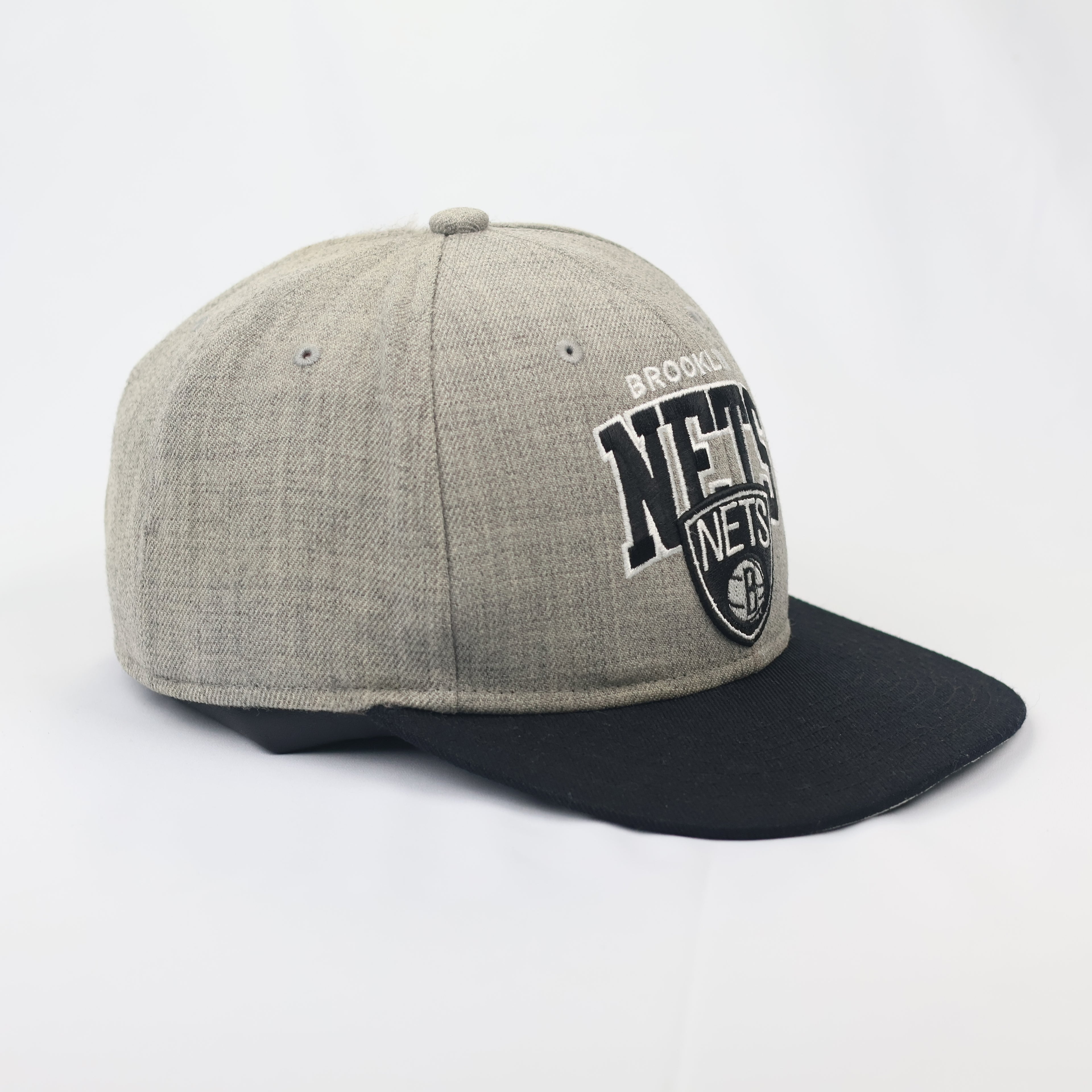 Mitchell & Ness Brooklyn Nets NBA Thrifted Snapback Hat - Gray & Black