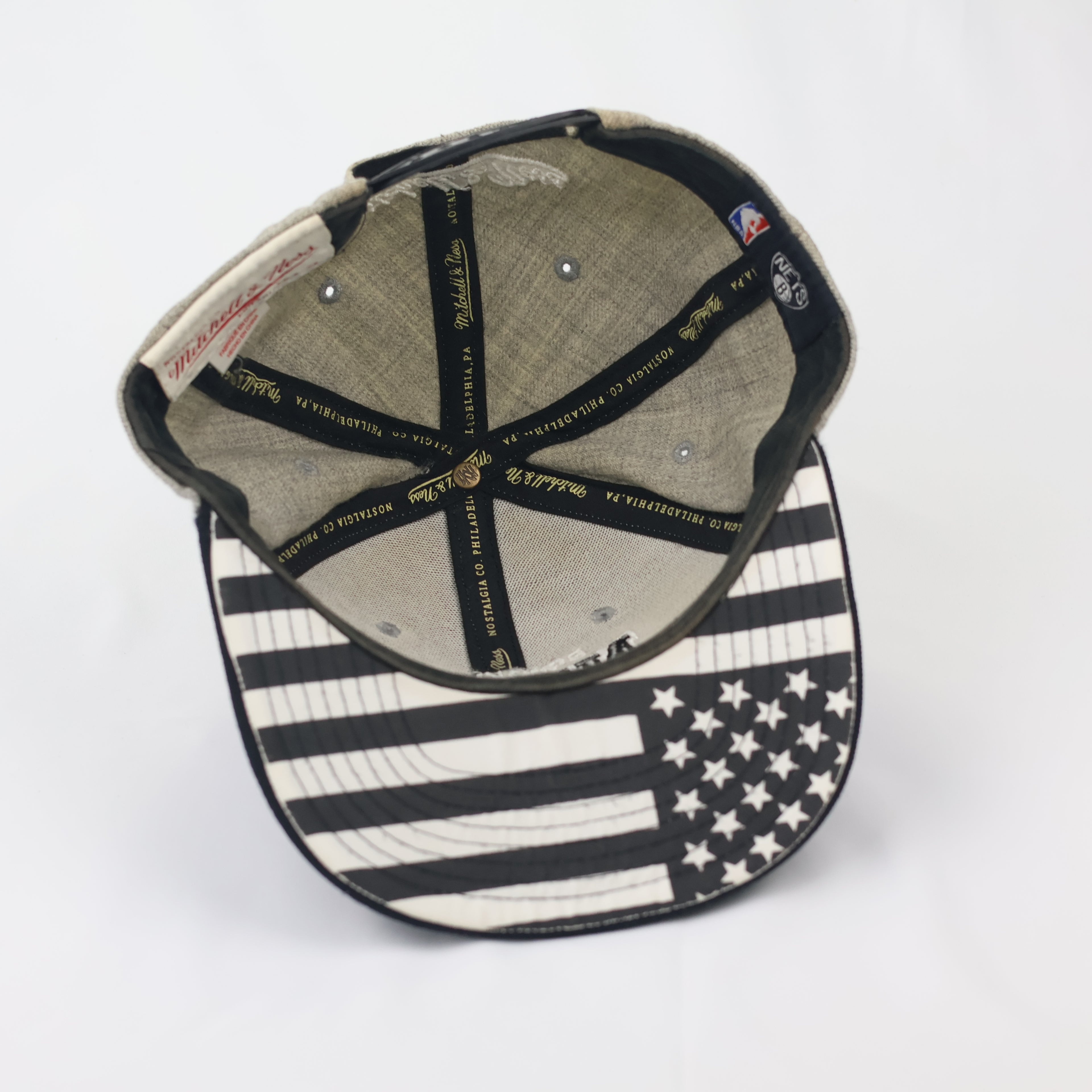 Mitchell & Ness Brooklyn Nets NBA Thrifted Snapback Hat - Gray & Black