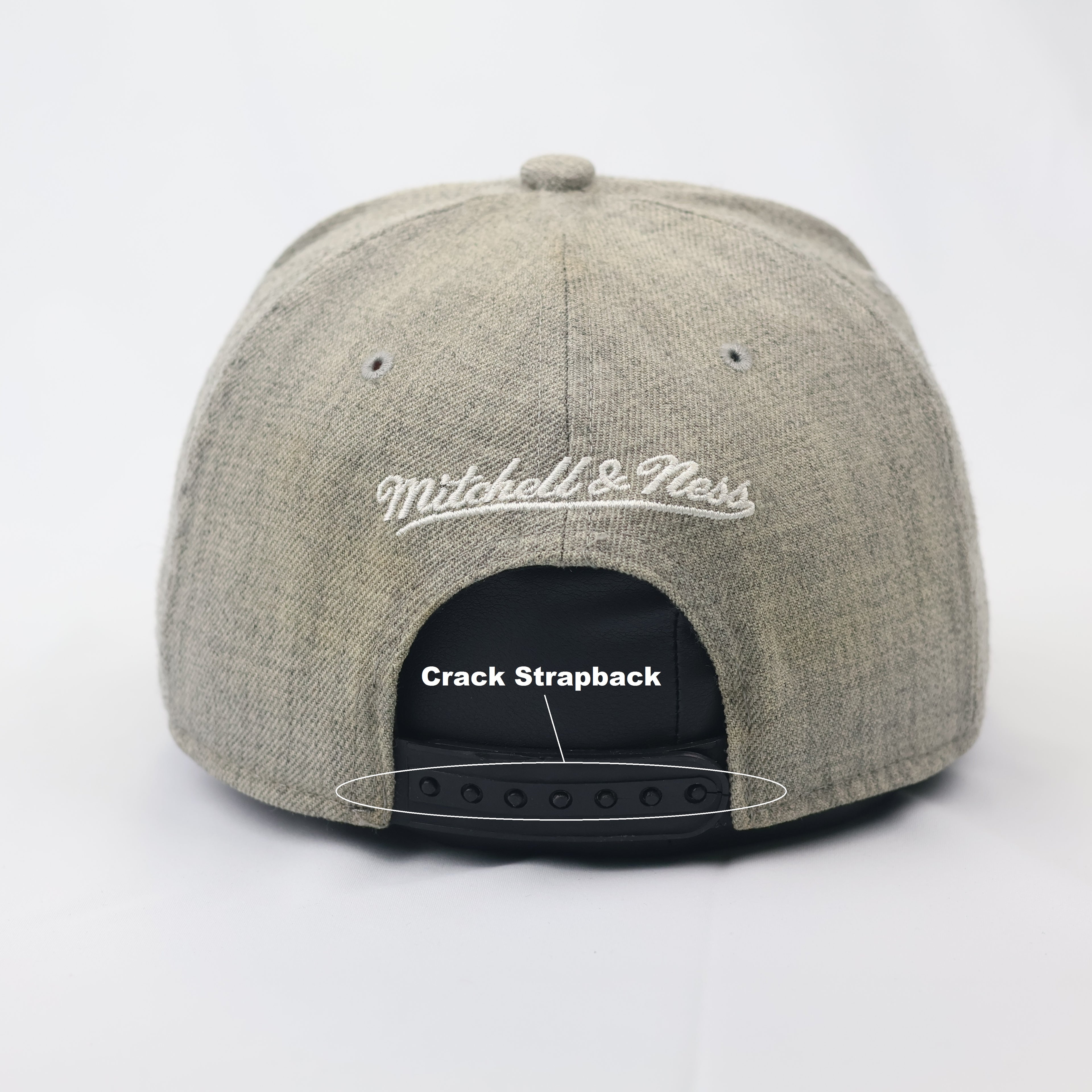 Mitchell & Ness Brooklyn Nets NBA Thrifted Snapback Hat - Gray & Black
