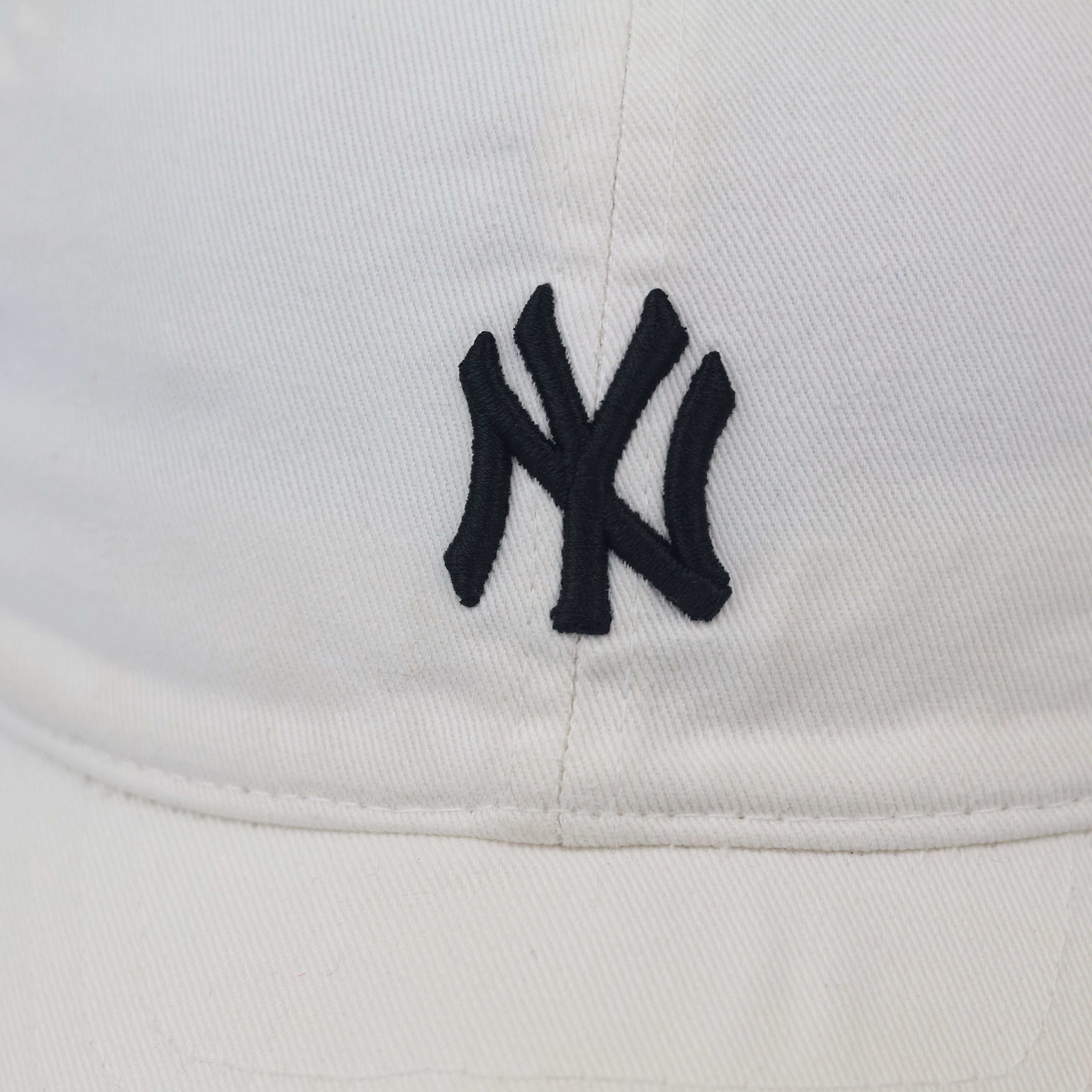 Vintage MLB NY Yankees Adjustable Thrifted Strapback Hat - Bone White