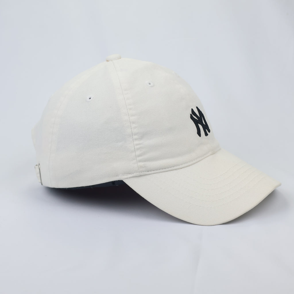 Vintage MLB NY Yankees Adjustable Thrifted Strapback Hat - Bone White