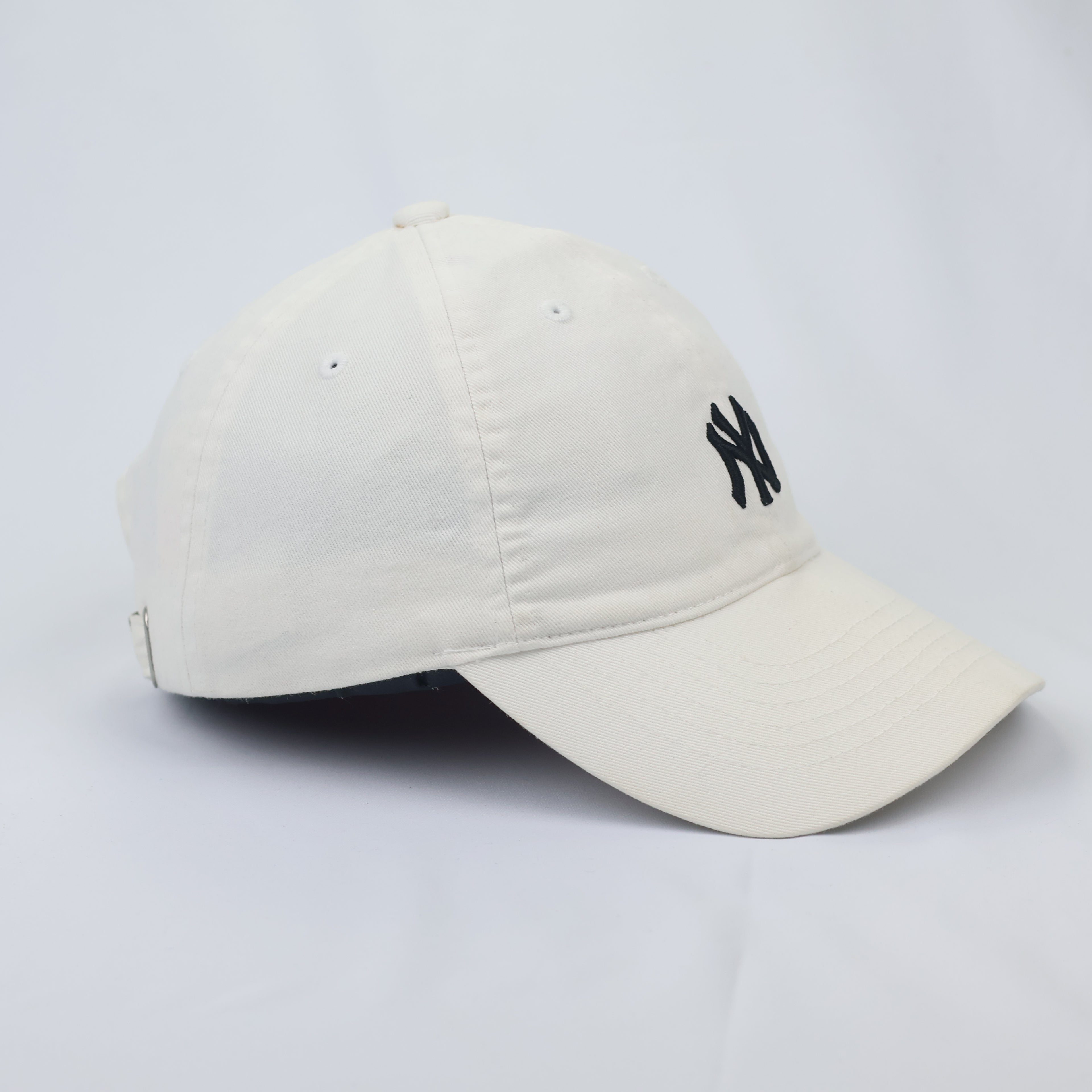 Vintage MLB NY Yankees Adjustable Thrifted Strapback Hat - Bone White