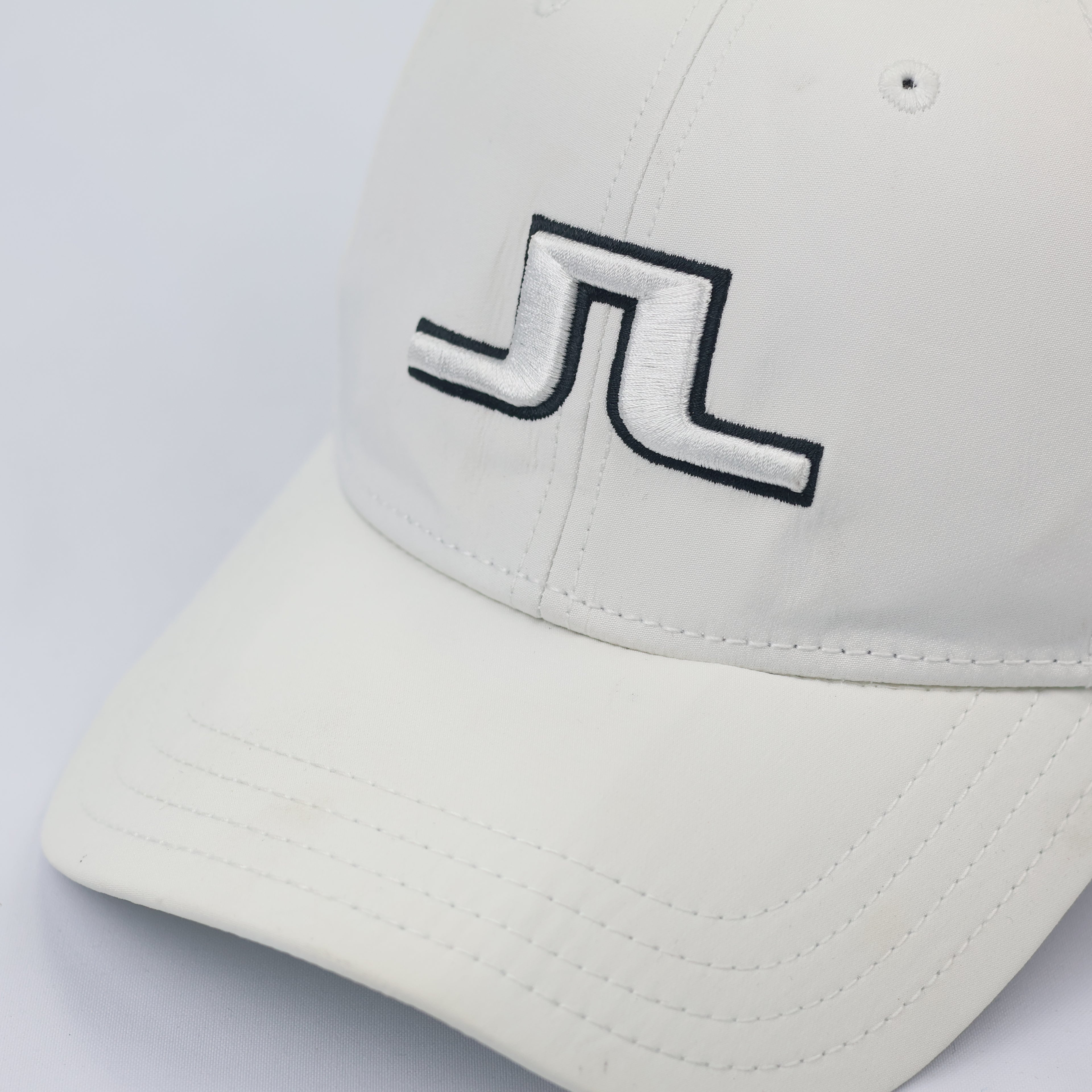 J.Lindeberg Premium Bridge Logo Thrifted  Performance Hat – White/Silver