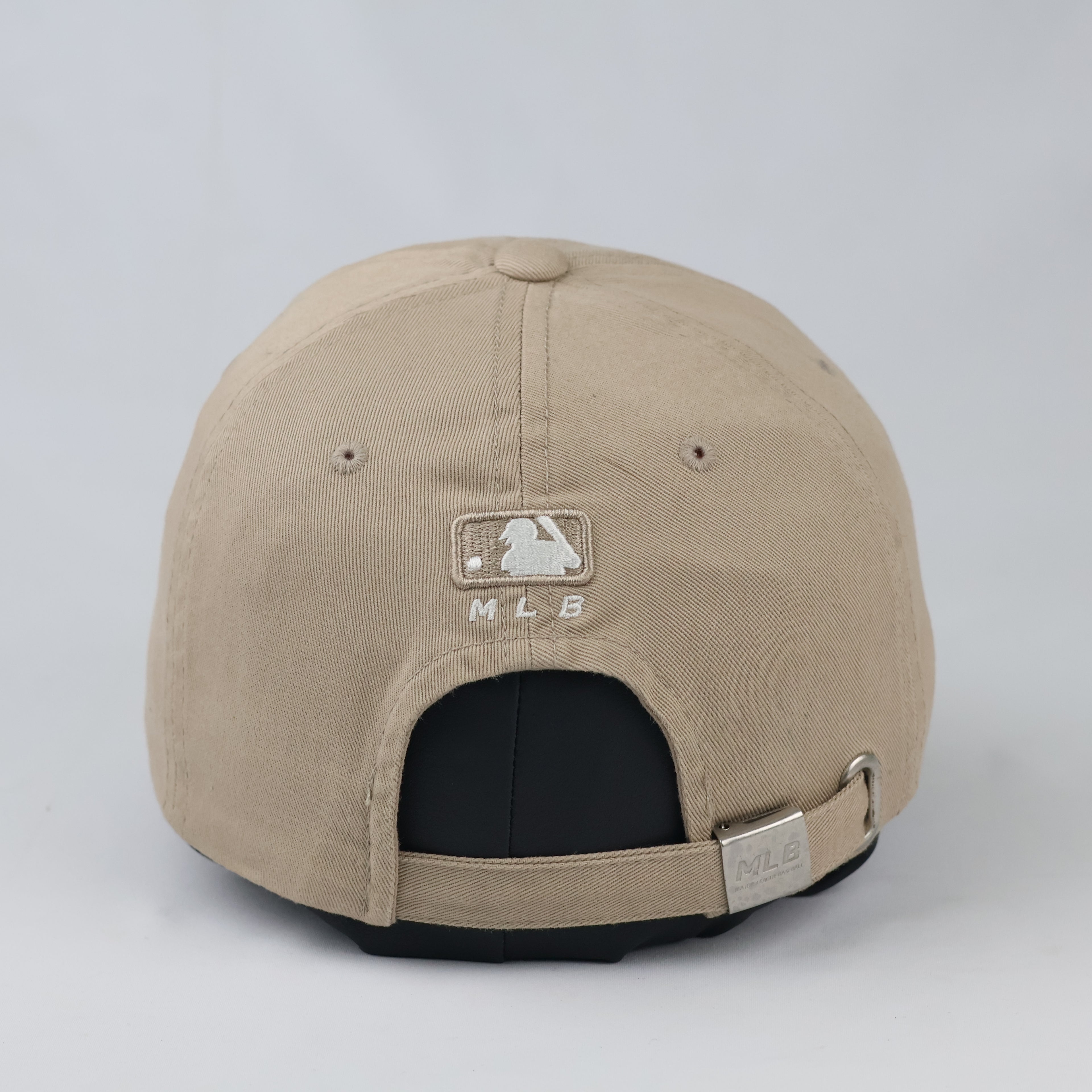 Thrifted NY Yankees Khaki Cap | MLB Strapback Baseball Hat