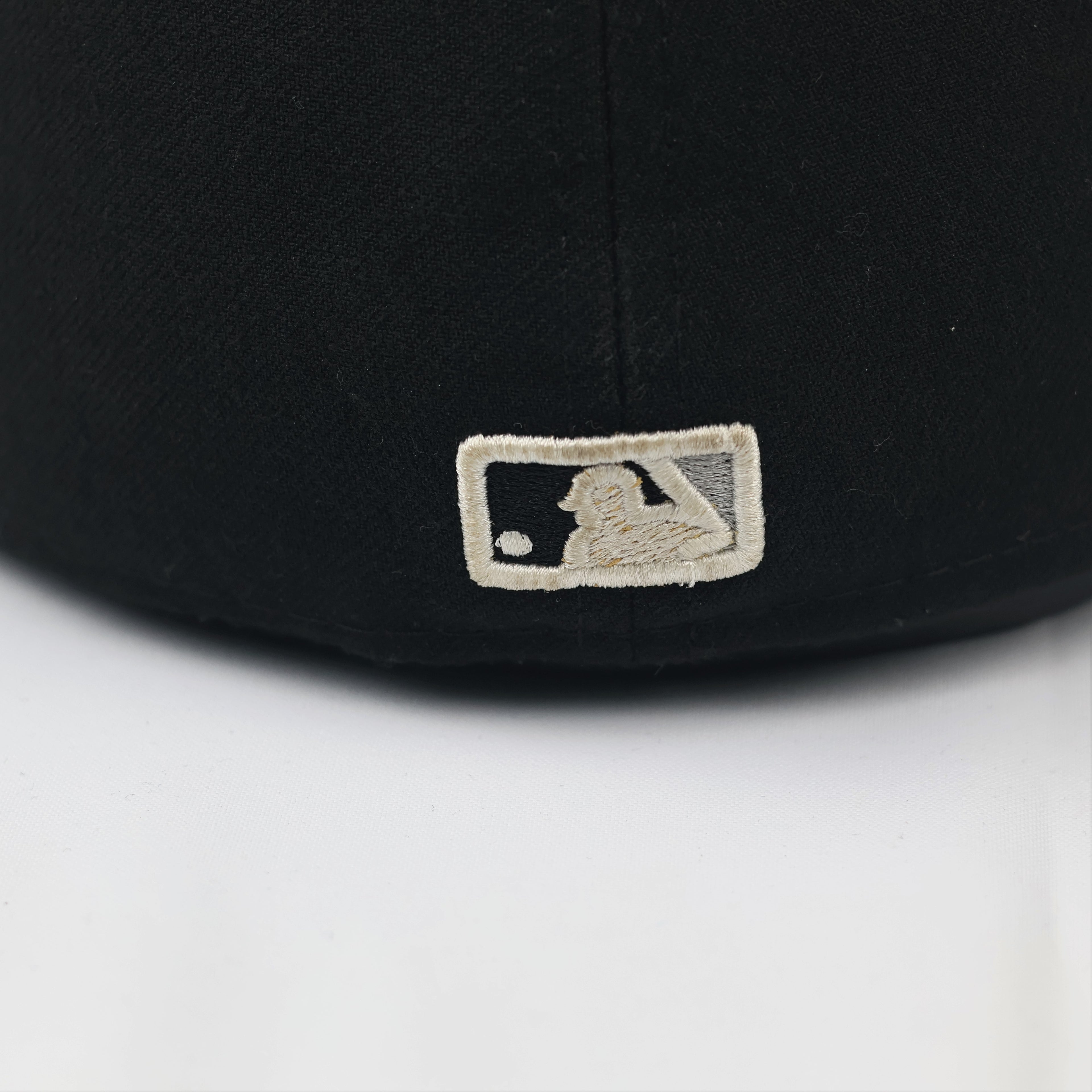 White Sox New Era Authentic Collection MLB Thrifted Performance Cap - Black/White
