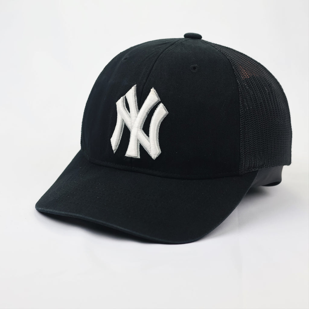 Official MLB New York Yankees Thrifted Trucker Hat – Black Mesh Snapback