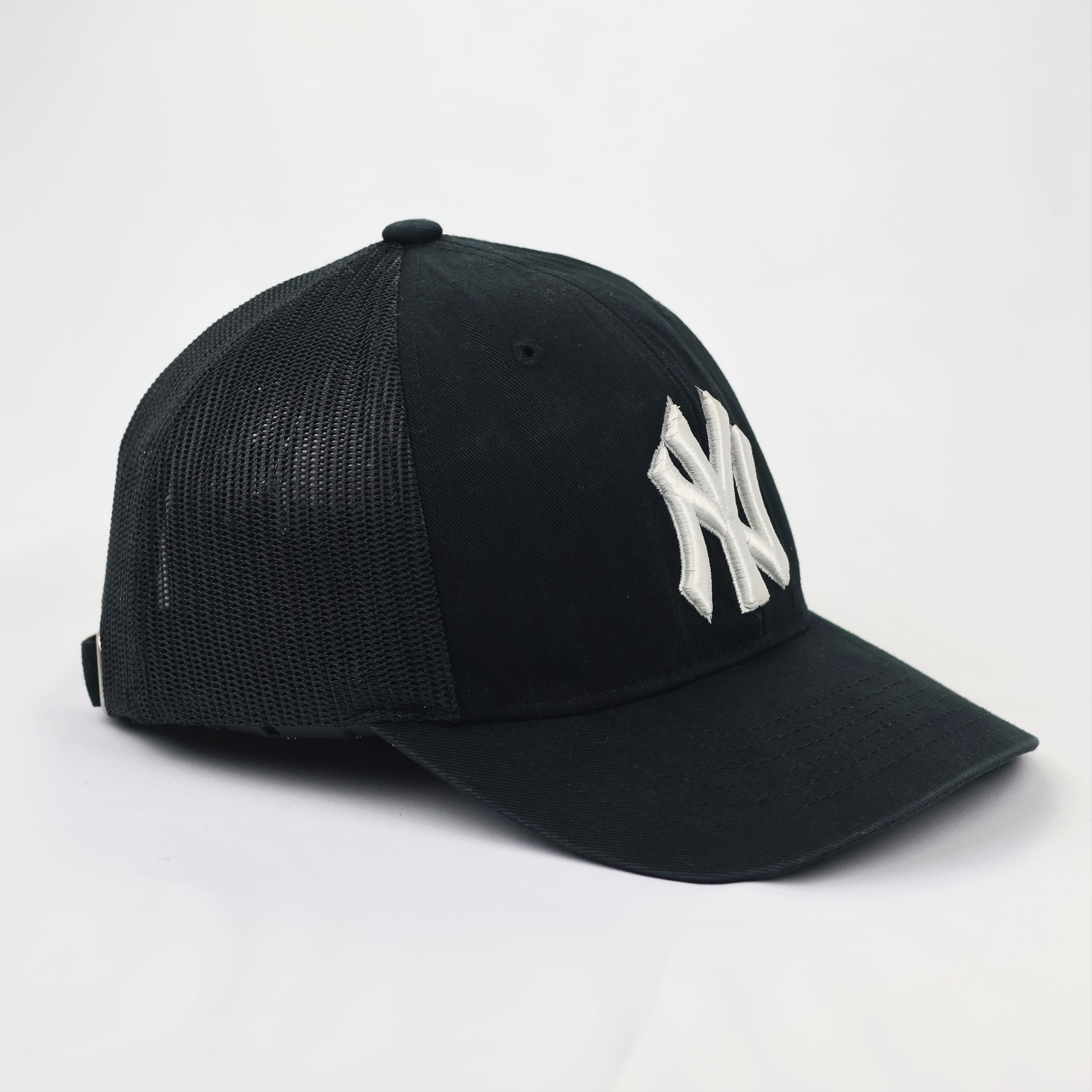 Official MLB New York Yankees Thrifted Trucker Hat – Black Mesh Snapback