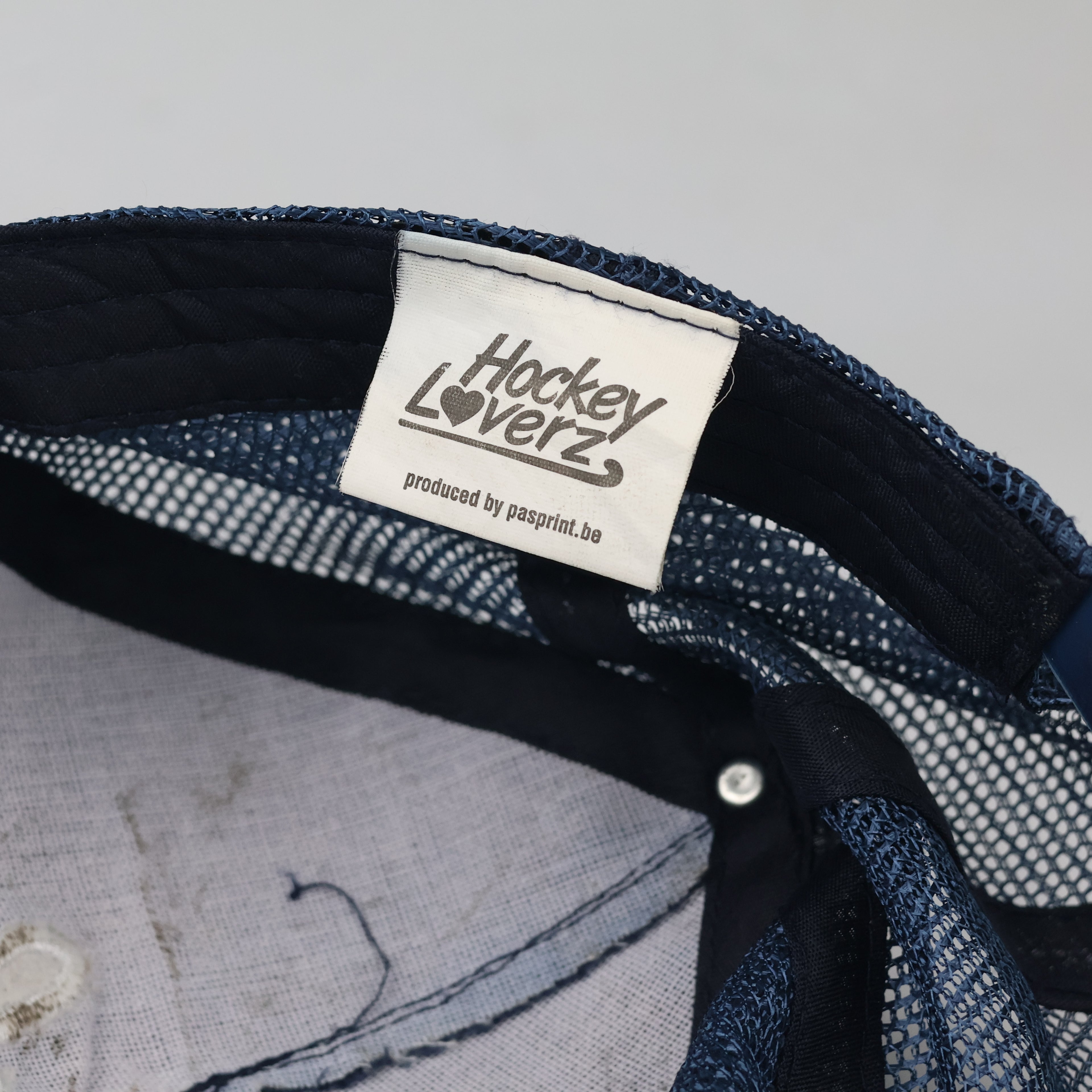 Hockey Loverz Embroidered Mesh Cap | Thrifted Athletic Hat 56-58cm