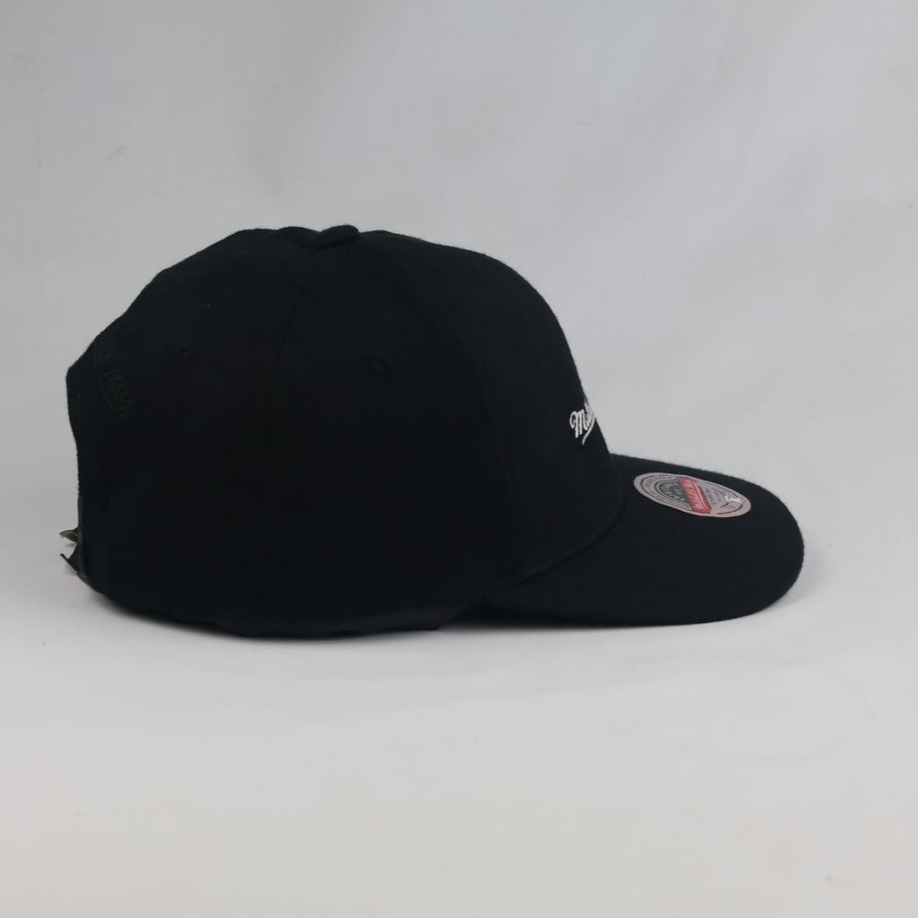 Thrifted Mitchell & Ness Classic Black Snapback Baseball Cap (58-59cm) | 10628