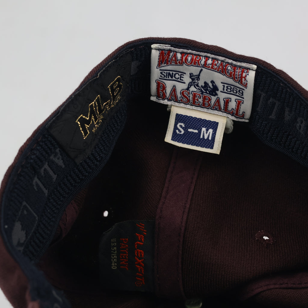 Vintage Philadelphia Phillies Baseball Hat - MLB Maroon Fitted Style Cap