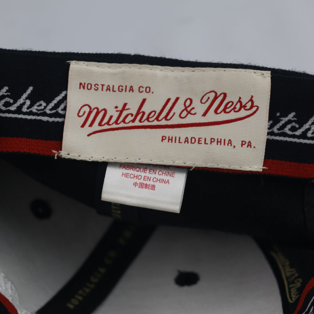 Thrifted Mitchell & Ness Classic Black Snapback Baseball Cap (58-59cm) | 10628