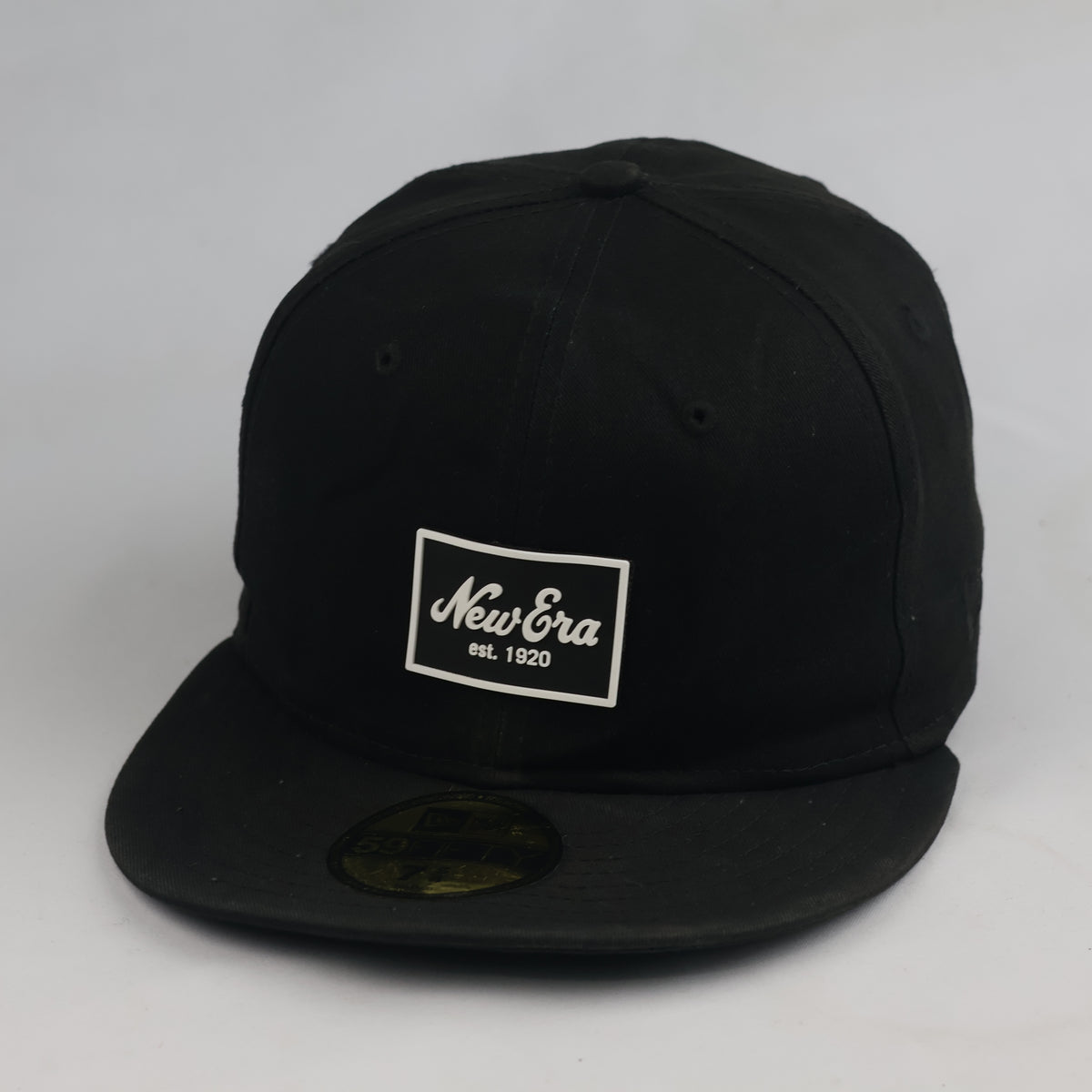 Thrifted New Era 9FIFTY Black Patch Snapback Cap (54-55cm)  | 10642