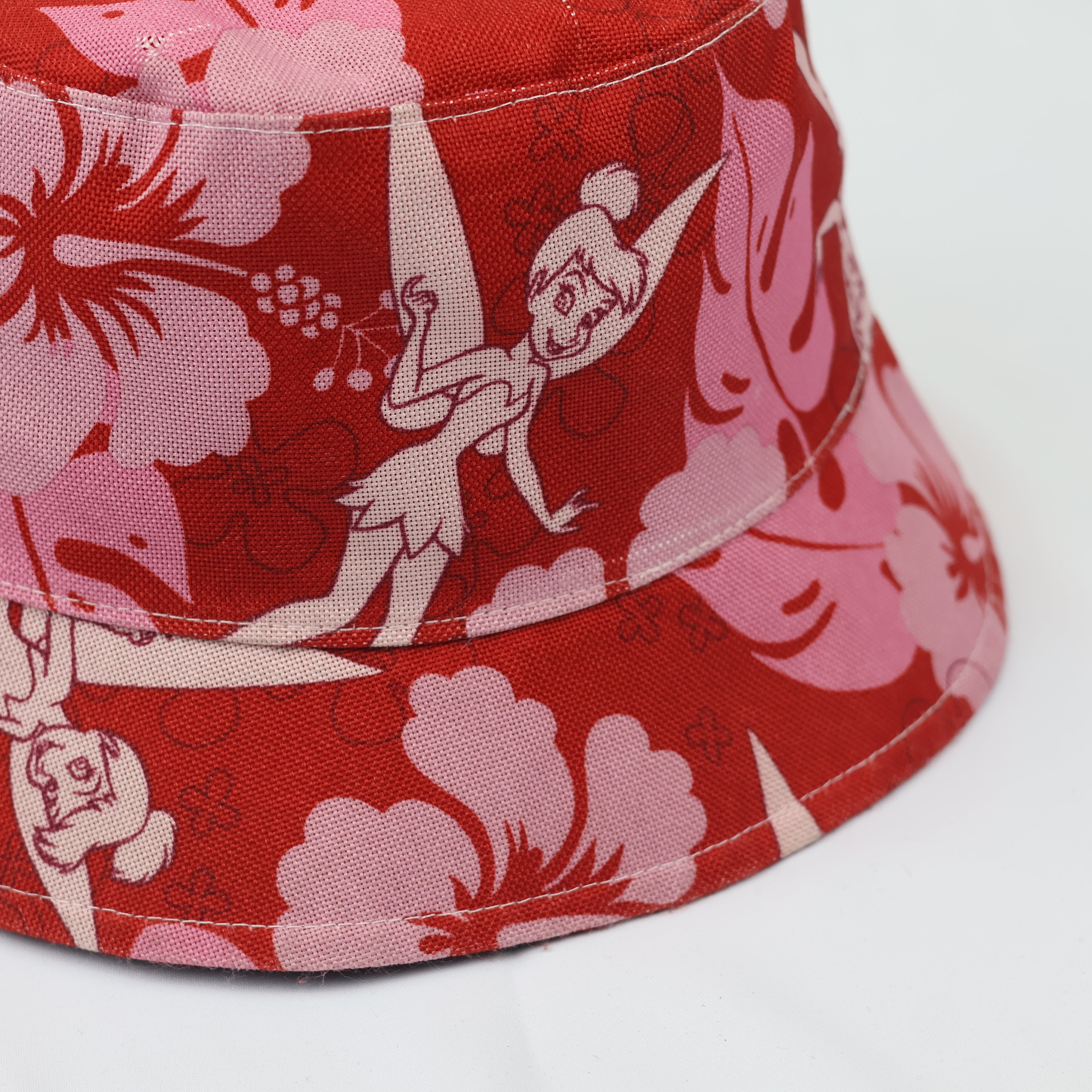 Official Disney Parks Tinker Bell Thrifted Waterproof Bucket Hat – Red Hibiscus Floral Cap