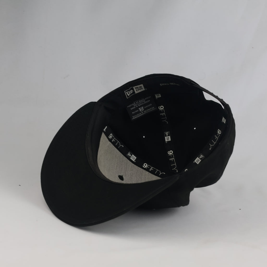 Thrifted New Era 9FIFTY Black Patch Snapback Cap (54-55cm)  | 10642