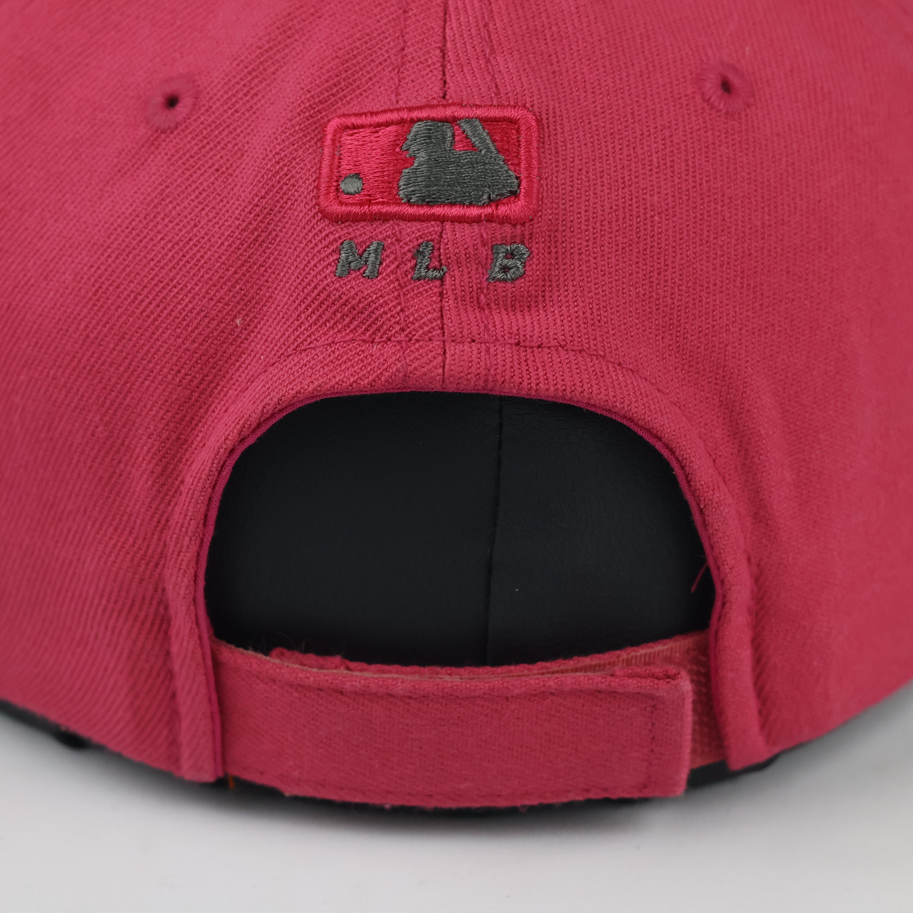Vintage Style Cleveland Indians Baseball Cap - MLB Two-Tone Sport Hat