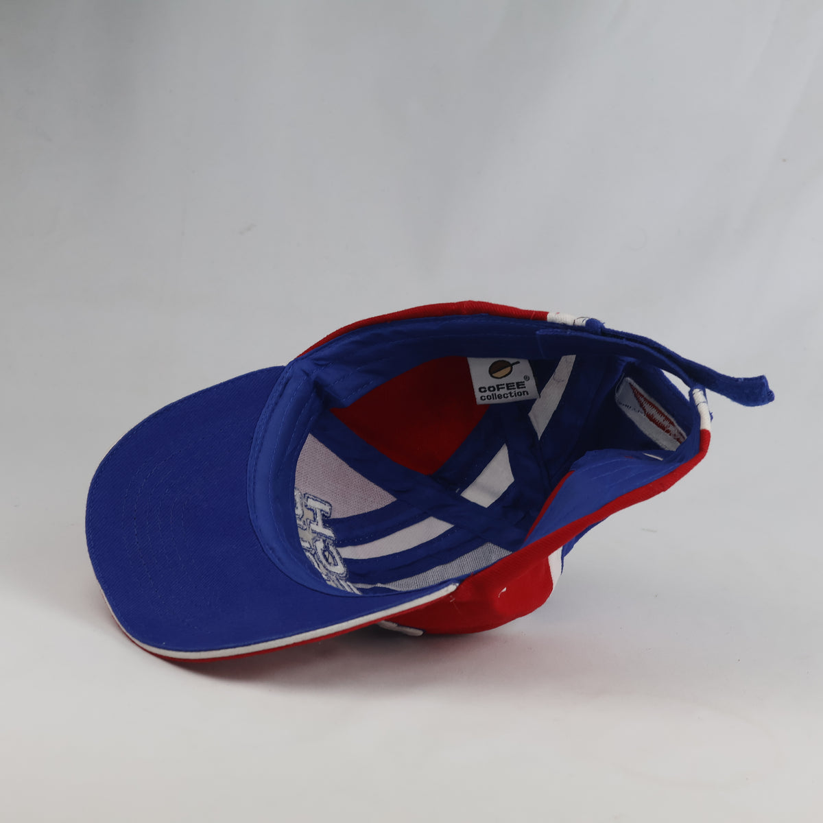 Thrifted Cofee Collection Czech Republic Tri-Color Cap (57 cm) | 10745