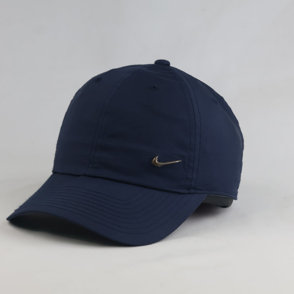 Thrifted Nike Heritage86 Navy Blue Adjustable Dad Hat (Size 56-57cm) | 10637