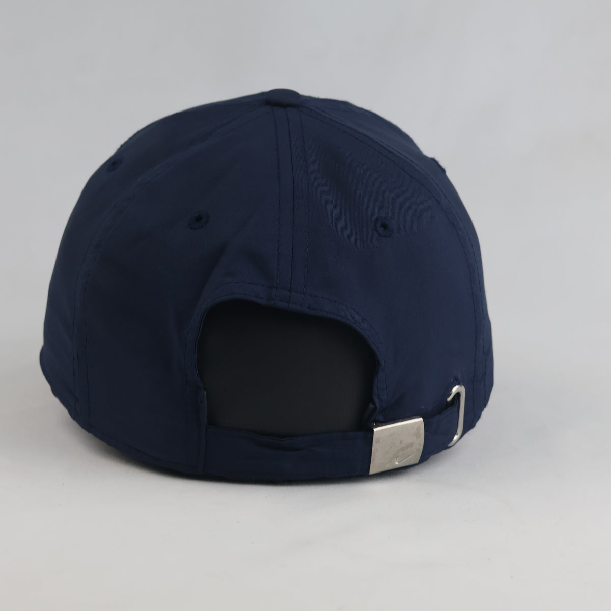 Thrifted Nike Heritage86 Navy Blue Adjustable Dad Hat (Size 56-57cm) | 10637