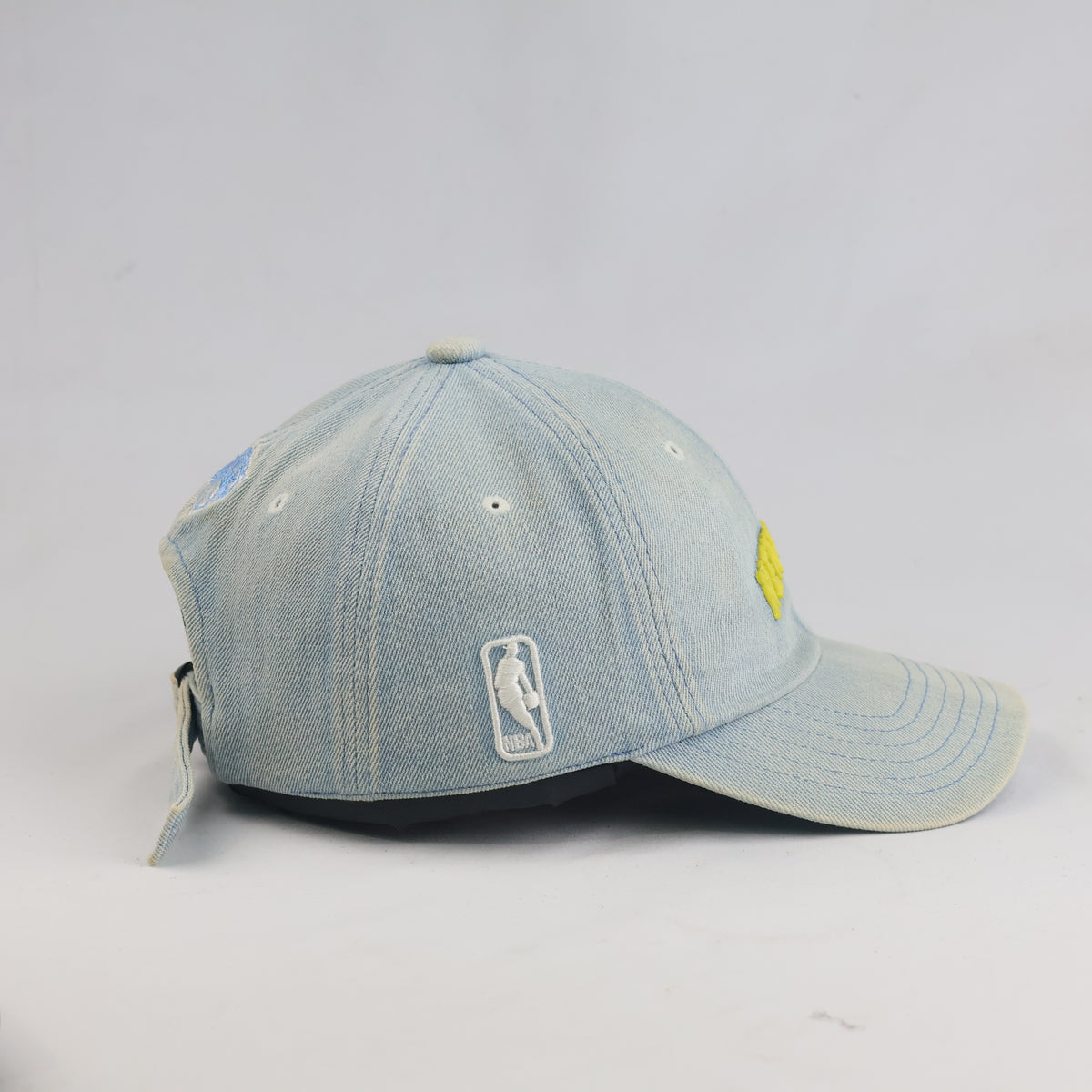 Thrifted NBA New York Knicks Light Wash Denim Adjustable Strapback Hat 57-58cm | 10630