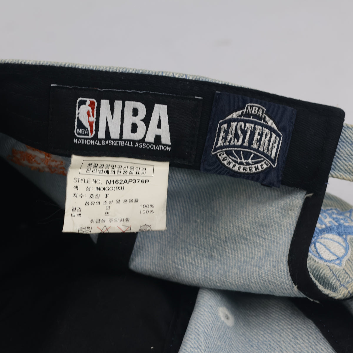 Thrifted NBA New York Knicks Light Wash Denim Adjustable Strapback Hat 57-58cm | 10630