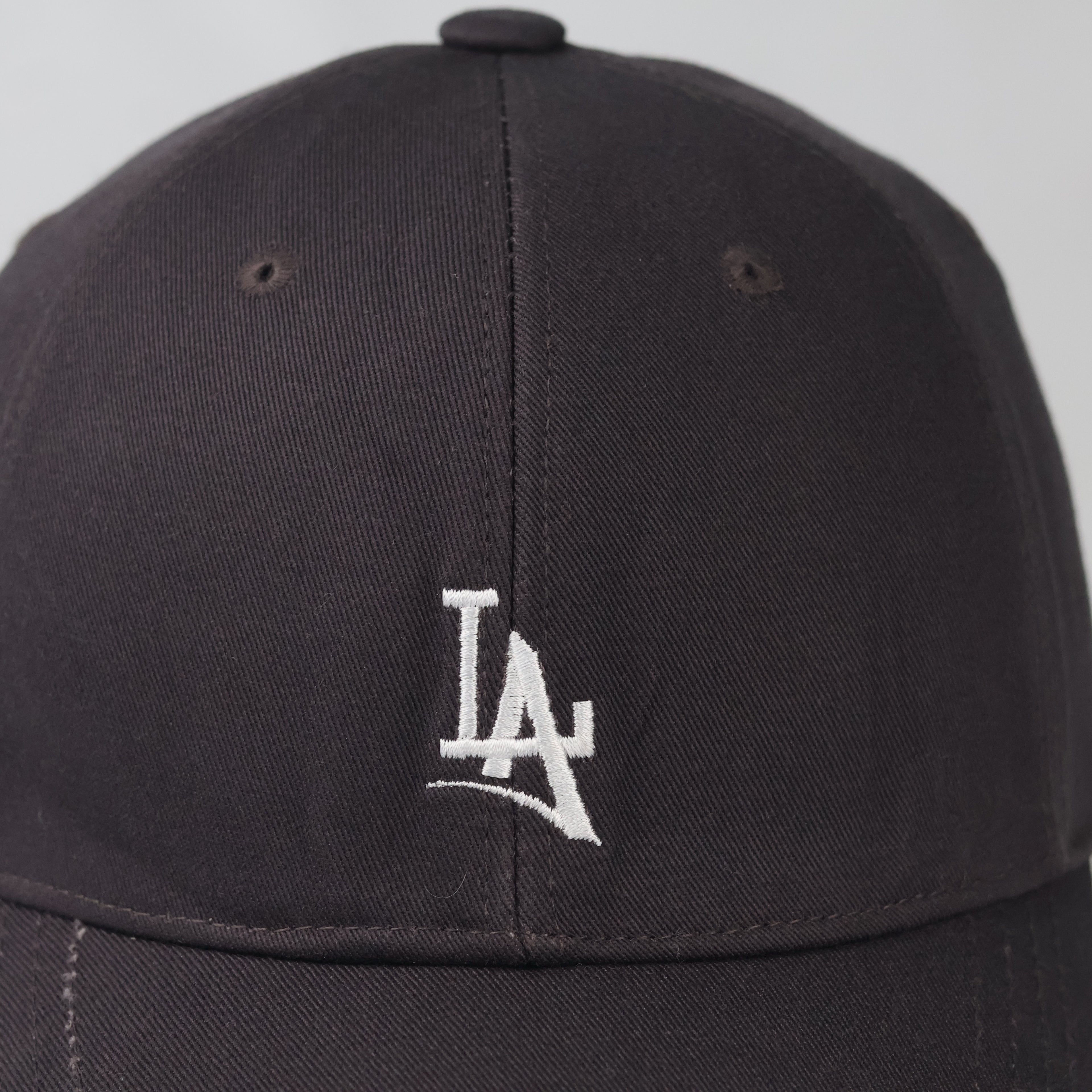 Retro LA Minimalist Embroidered Hat - Dark Espresso Brown Casual Cap
