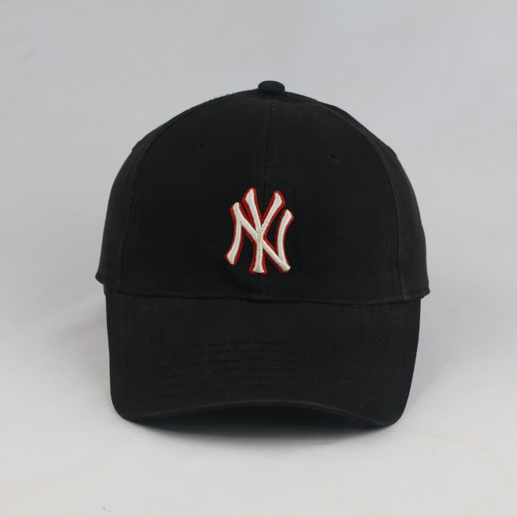 Thrifted MLB New York Yankees Strapback Baseball Cap - Black (56-57cm) | 10620